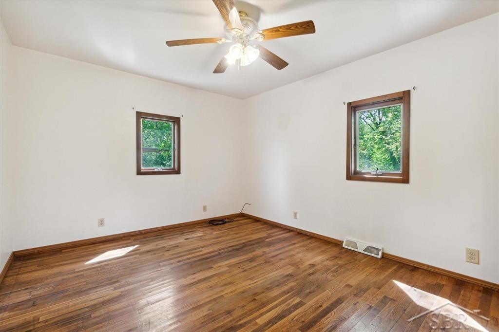 585 W Chippewa River, Midland, MI 48640 — Photo 14