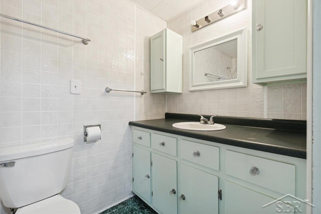 585 W Chippewa River, Midland, MI 48640 — Photo 21