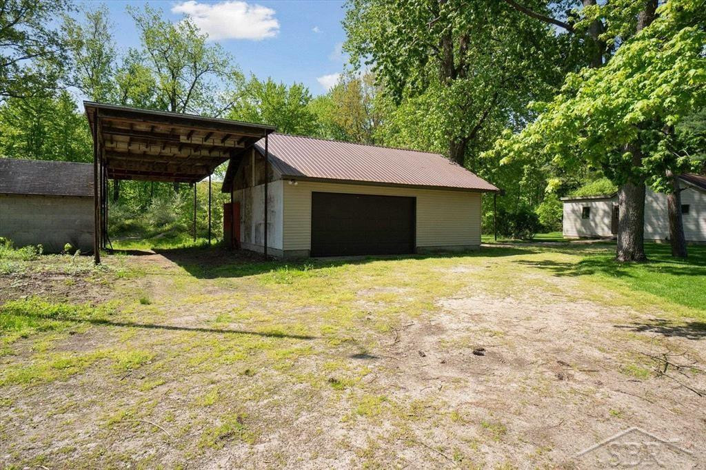 585 W Chippewa River, Midland, MI 48640 — Photo 23