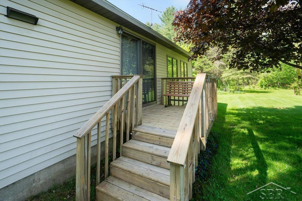 585 W Chippewa River, Midland, MI 48640 — Photo 28