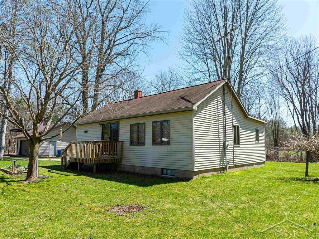585 W Chippewa River, Midland, MI 48640 — Photo 44