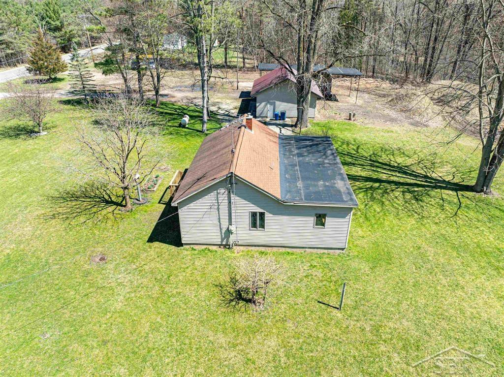 585 W Chippewa River, Midland, MI 48640 — Photo 45