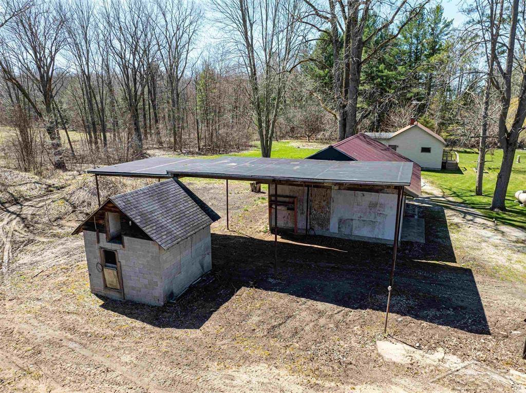 585 W Chippewa River, Midland, MI 48640 — Photo 47