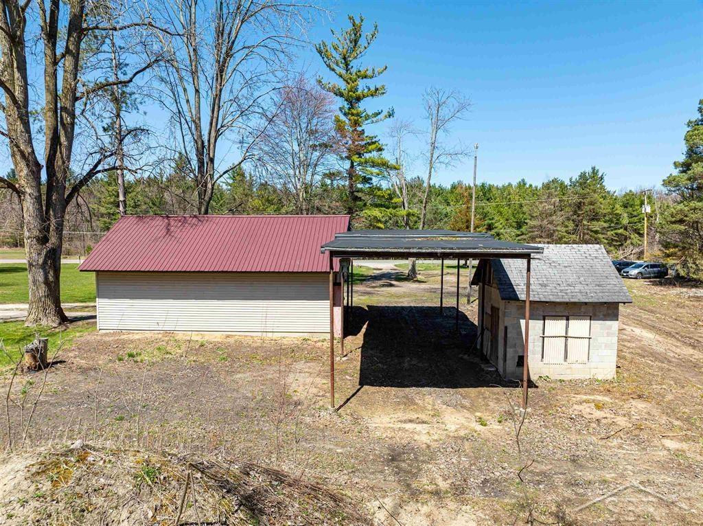 585 W Chippewa River, Midland, MI 48640 — Photo 49