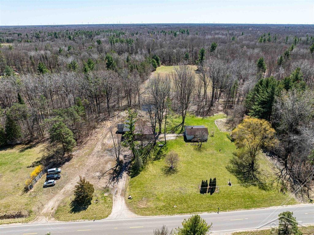 585 W Chippewa River, Midland, MI 48640 — Photo 61