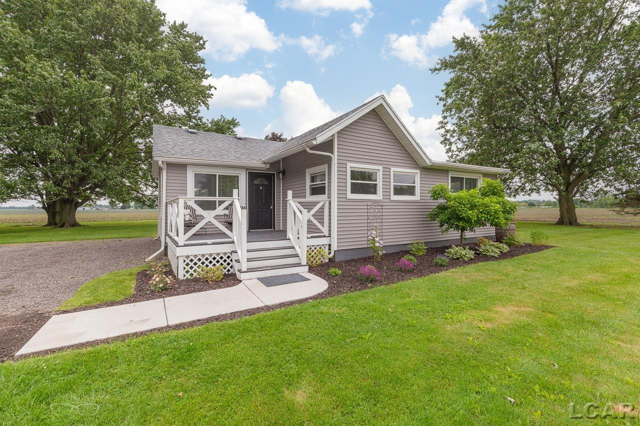 4961 S Wellsville Highway, Blissfield, MI 49228 — front exterior