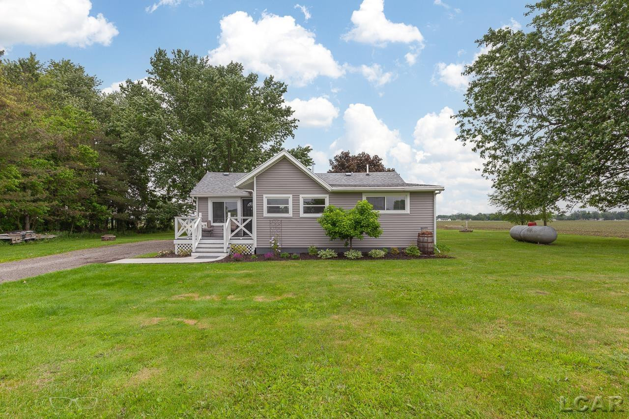 4961 S Wellsville Highway, Blissfield, MI 49228 — Photo 2