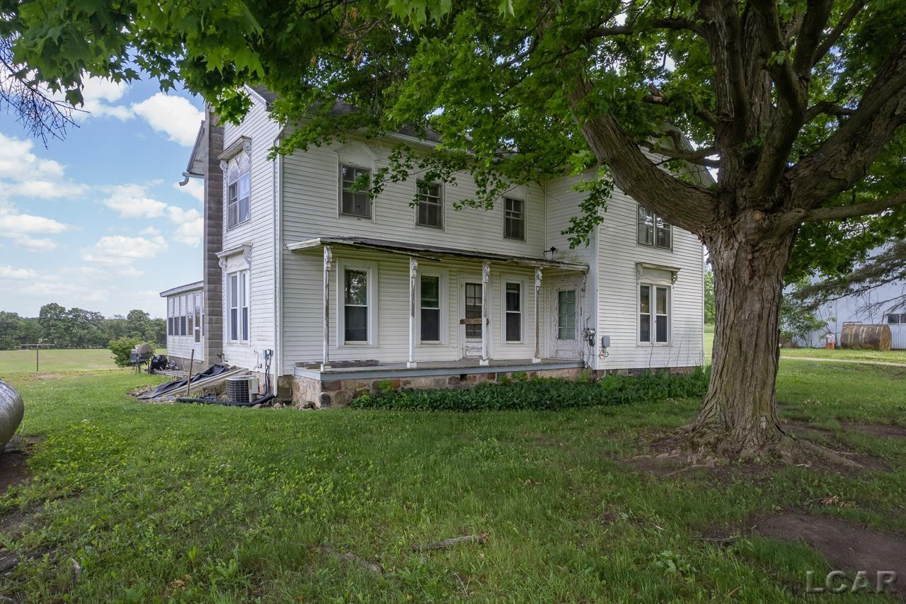 14175 Schleweis, Manchester, MI 48158 — front exterior