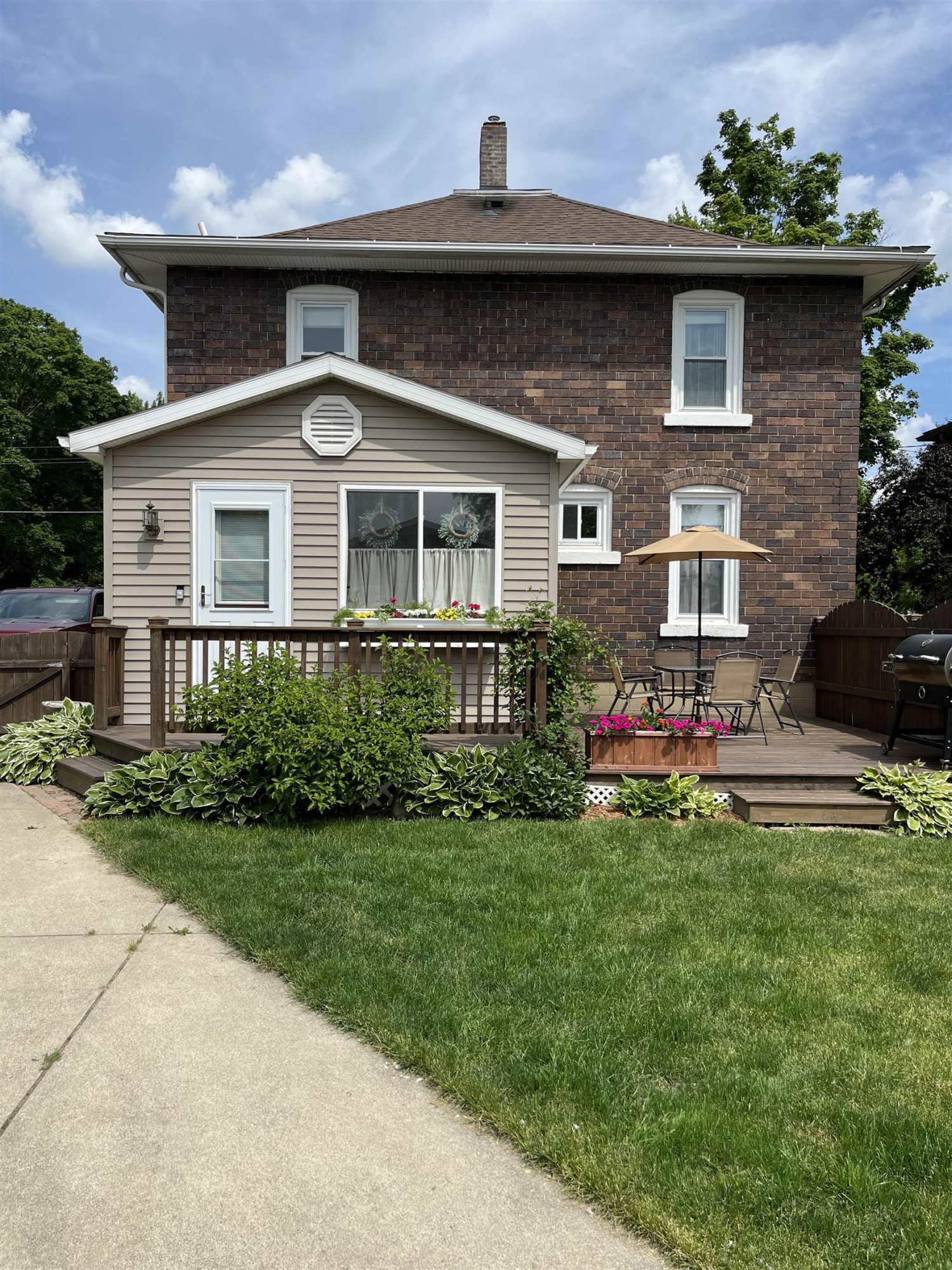 1016 Oak, MI 48449 — Photo 6