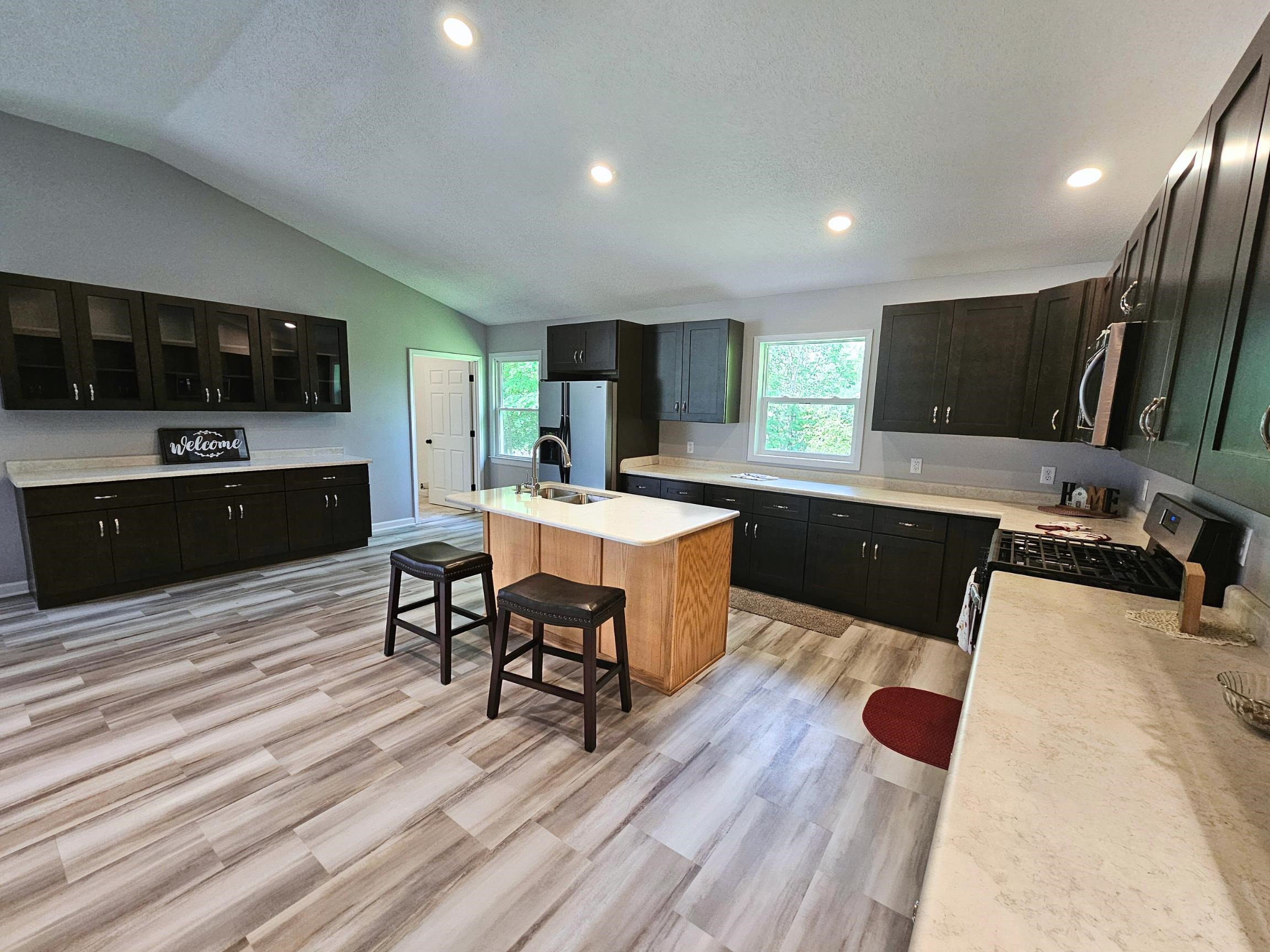 2012 Chesaning, Montrose, MI 48457 — Photo 20