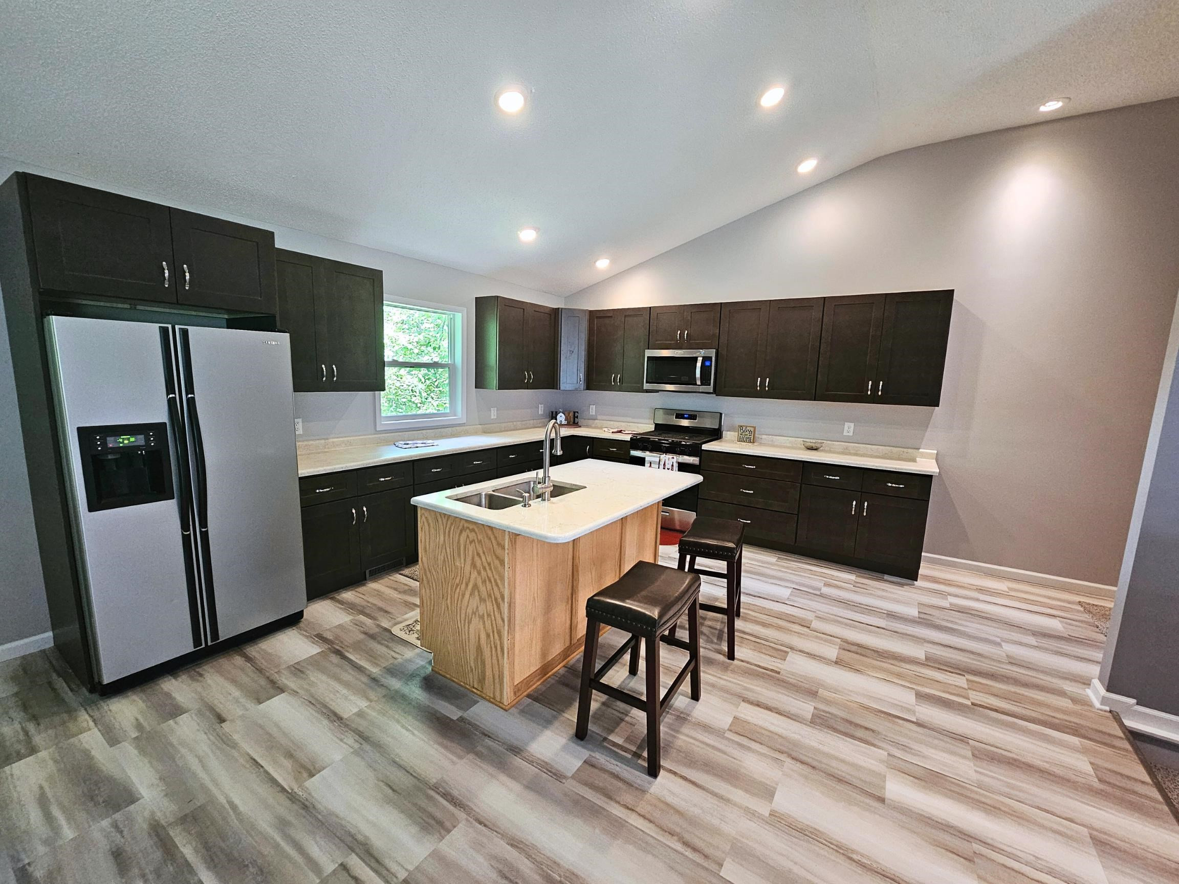 2012 Chesaning, Montrose, MI 48457 — Photo 21