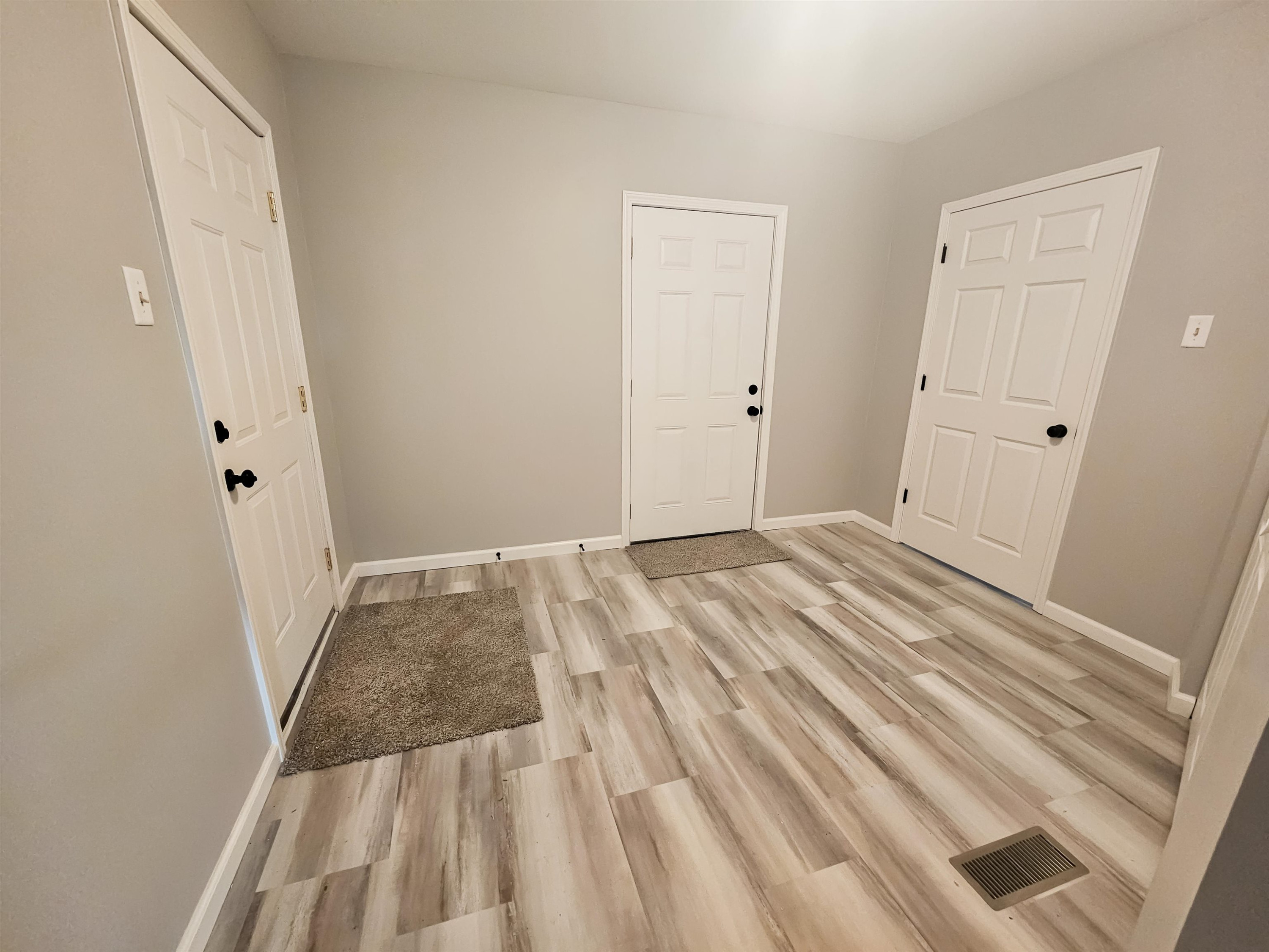 2012 Chesaning, Montrose, MI 48457 — Photo 25