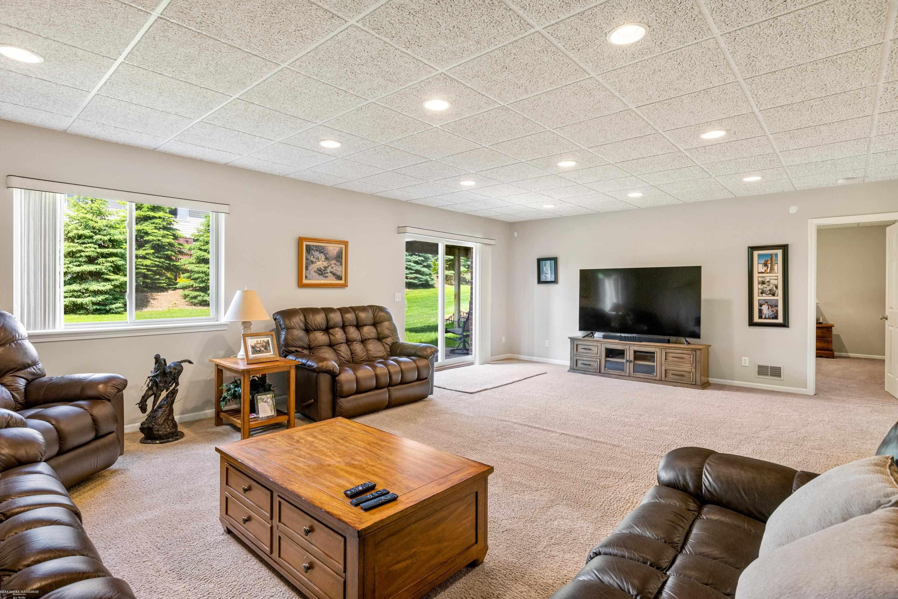 6211 Dana Rose Drive, 8, MI — Photo 35