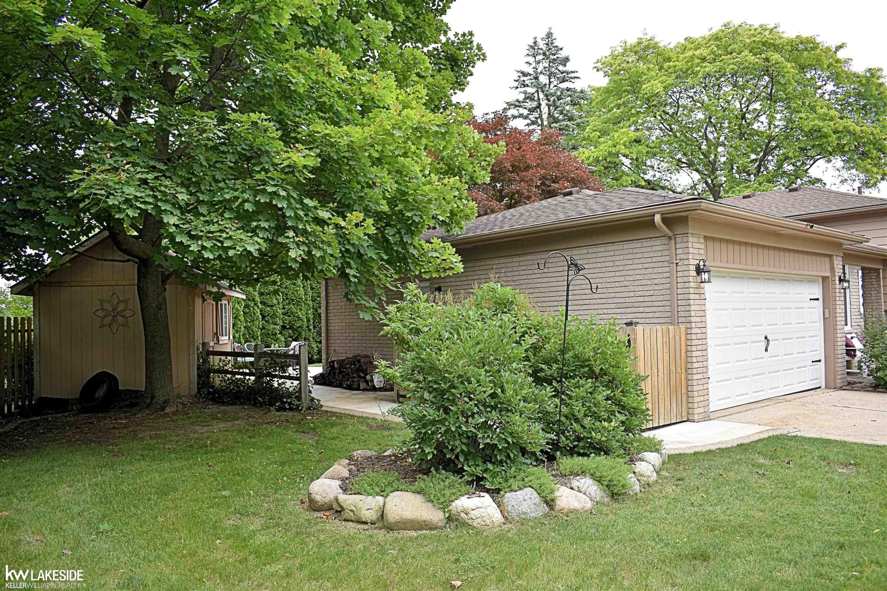 5844 Patterson Drive, Troy, MI 48085 — Photo 9