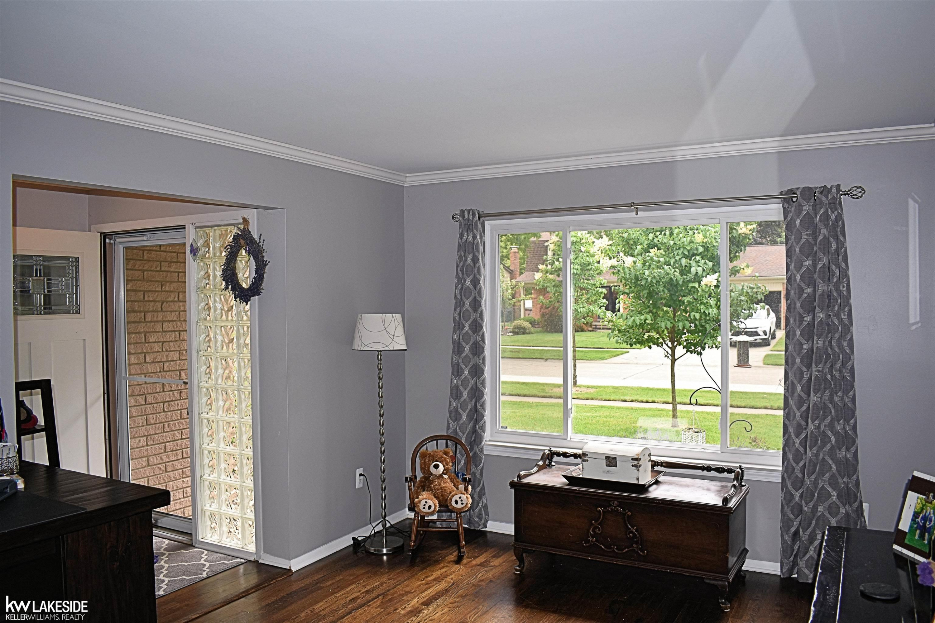 5844 Patterson Drive, Troy, MI 48085 — Photo 18