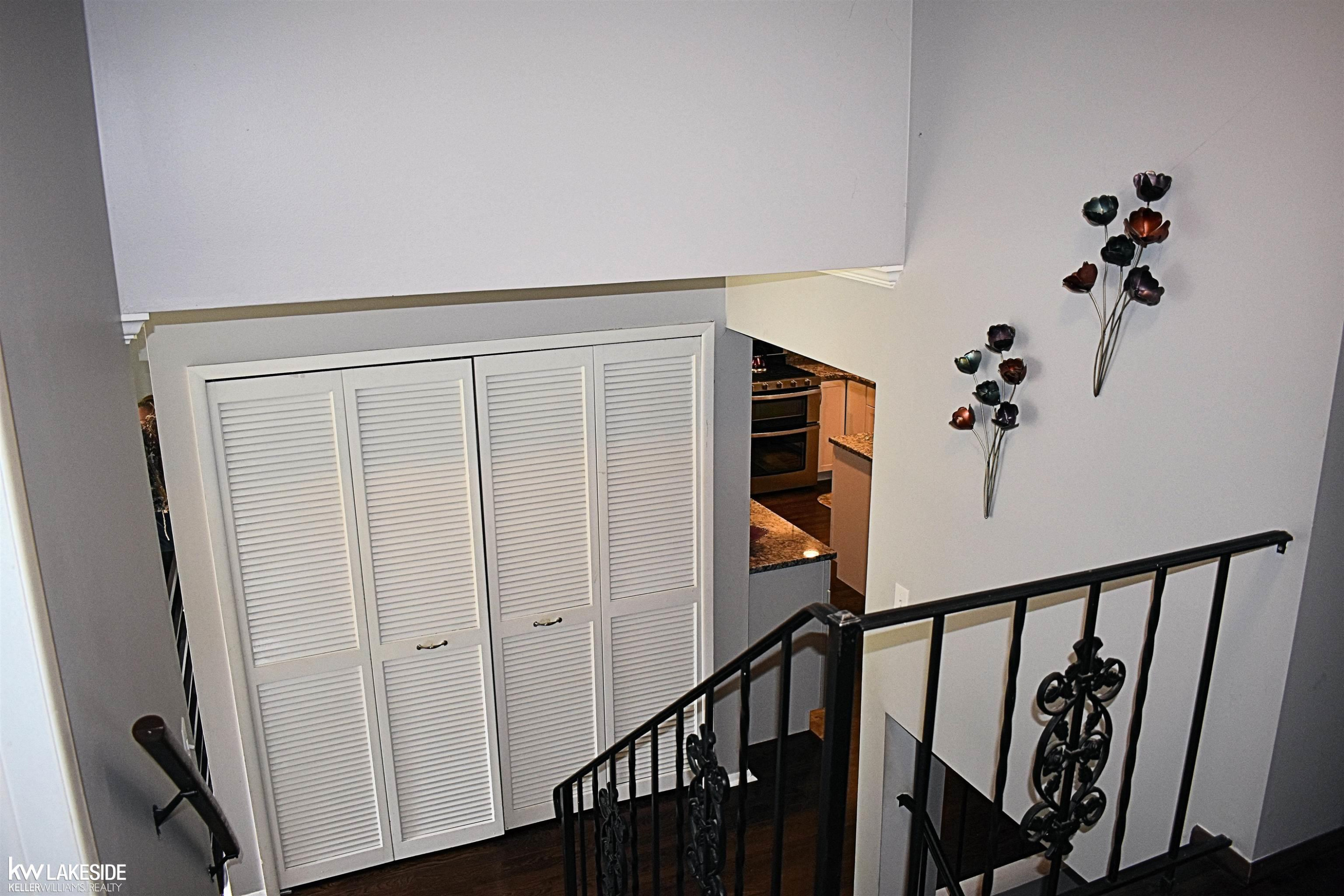 5844 Patterson Drive, Troy, MI 48085 — Photo 30