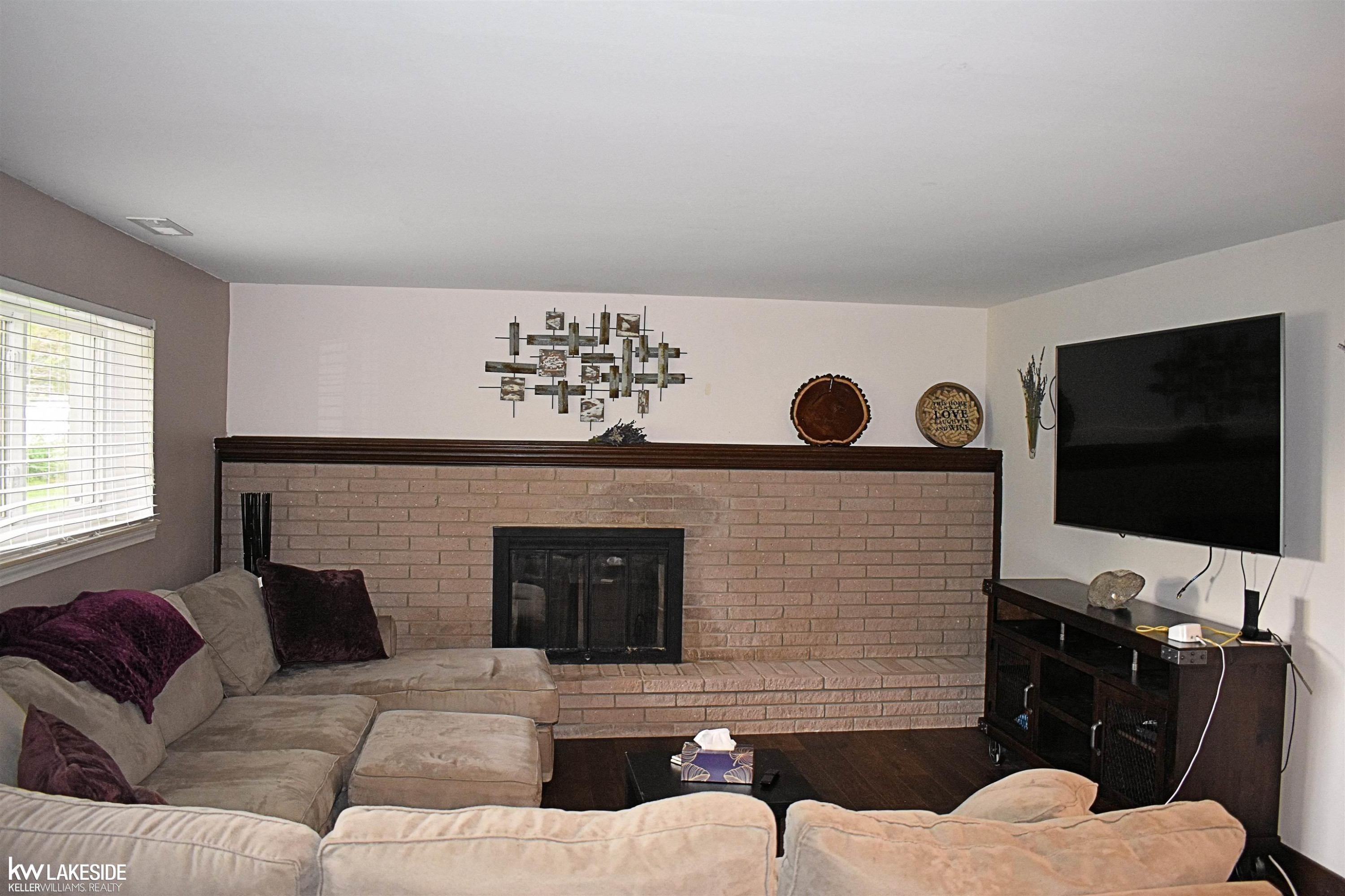 5844 Patterson Drive, Troy, MI 48085 — Photo 33