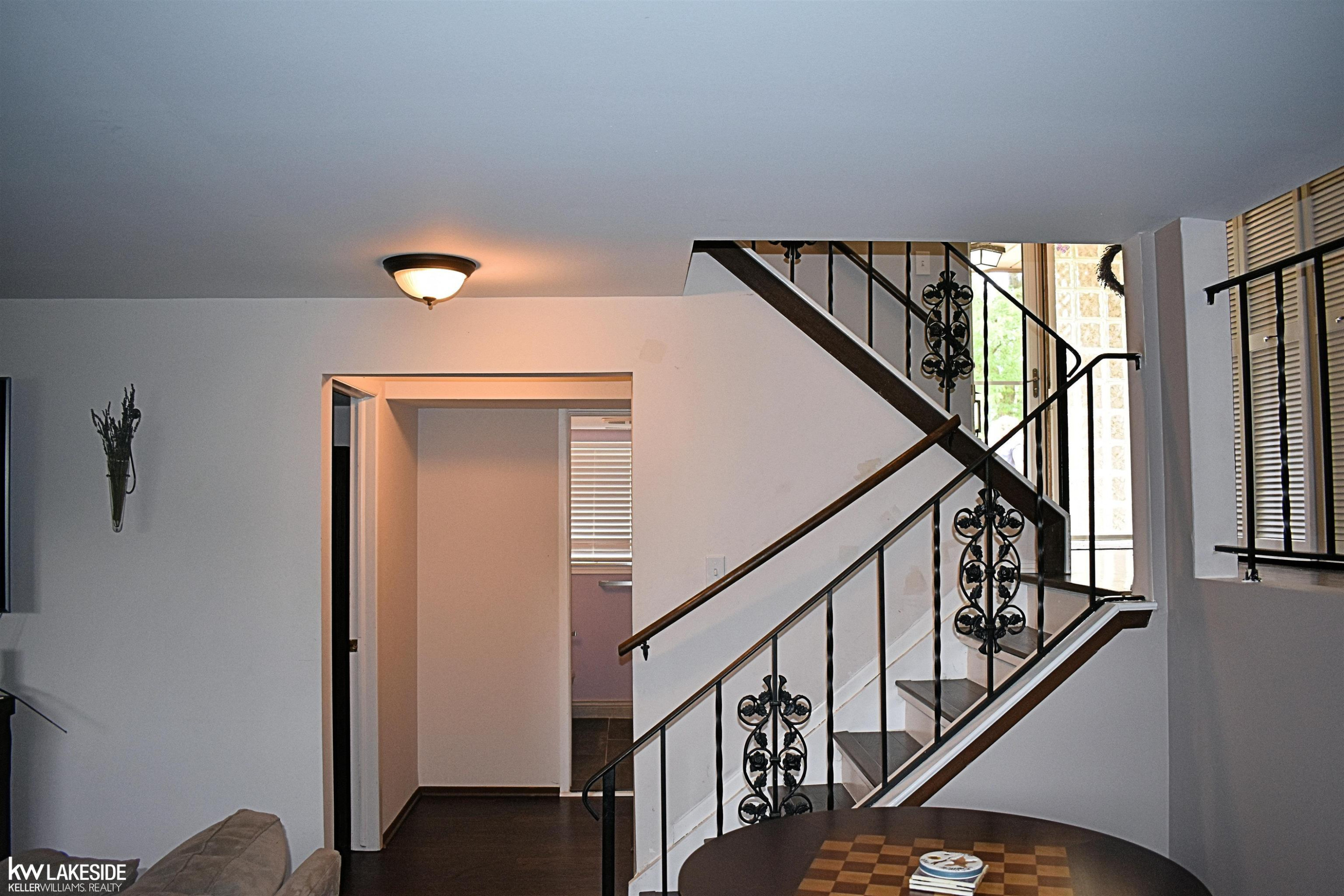 5844 Patterson Drive, Troy, MI 48085 — Photo 37
