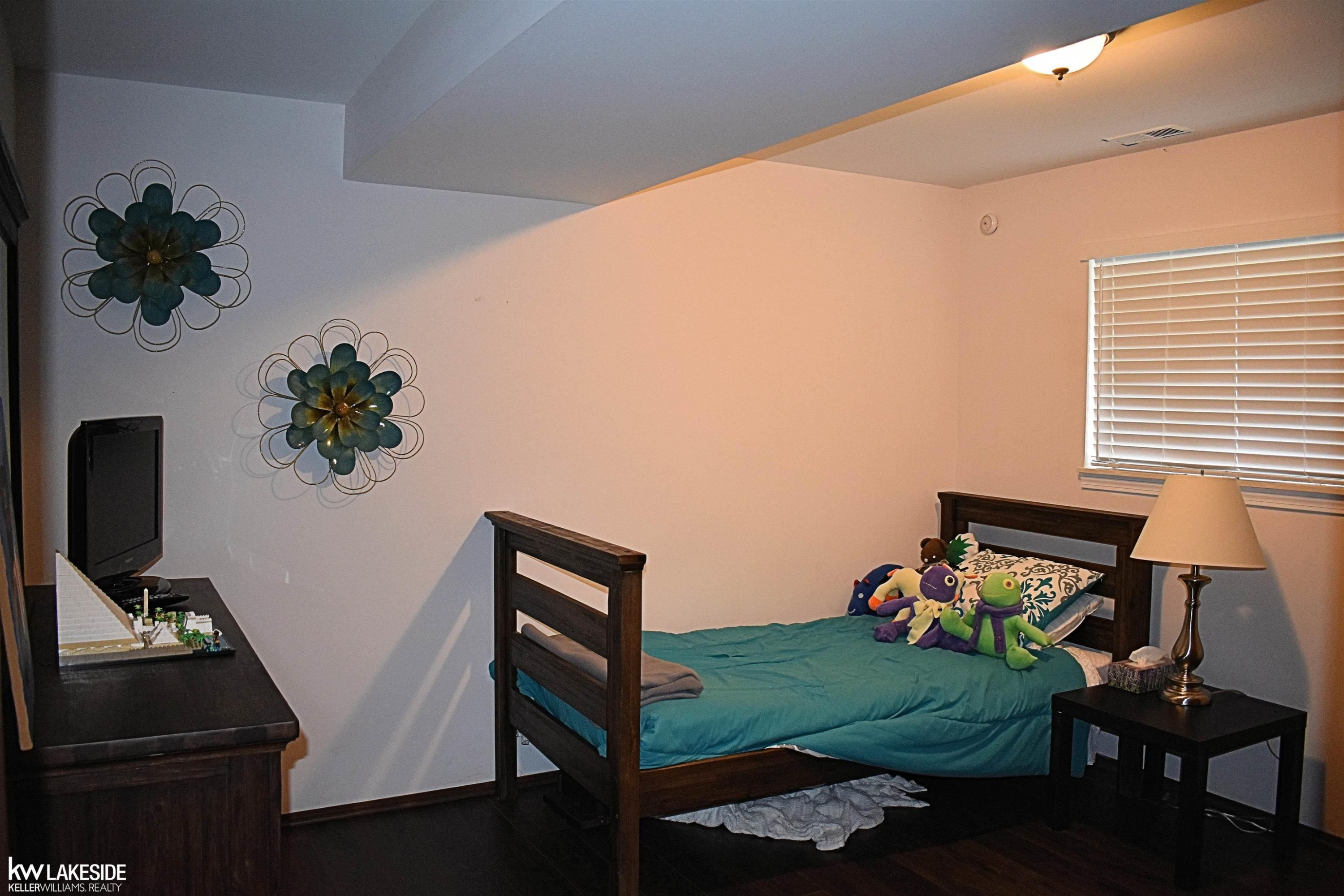 5844 Patterson Drive, Troy, MI 48085 — Photo 38