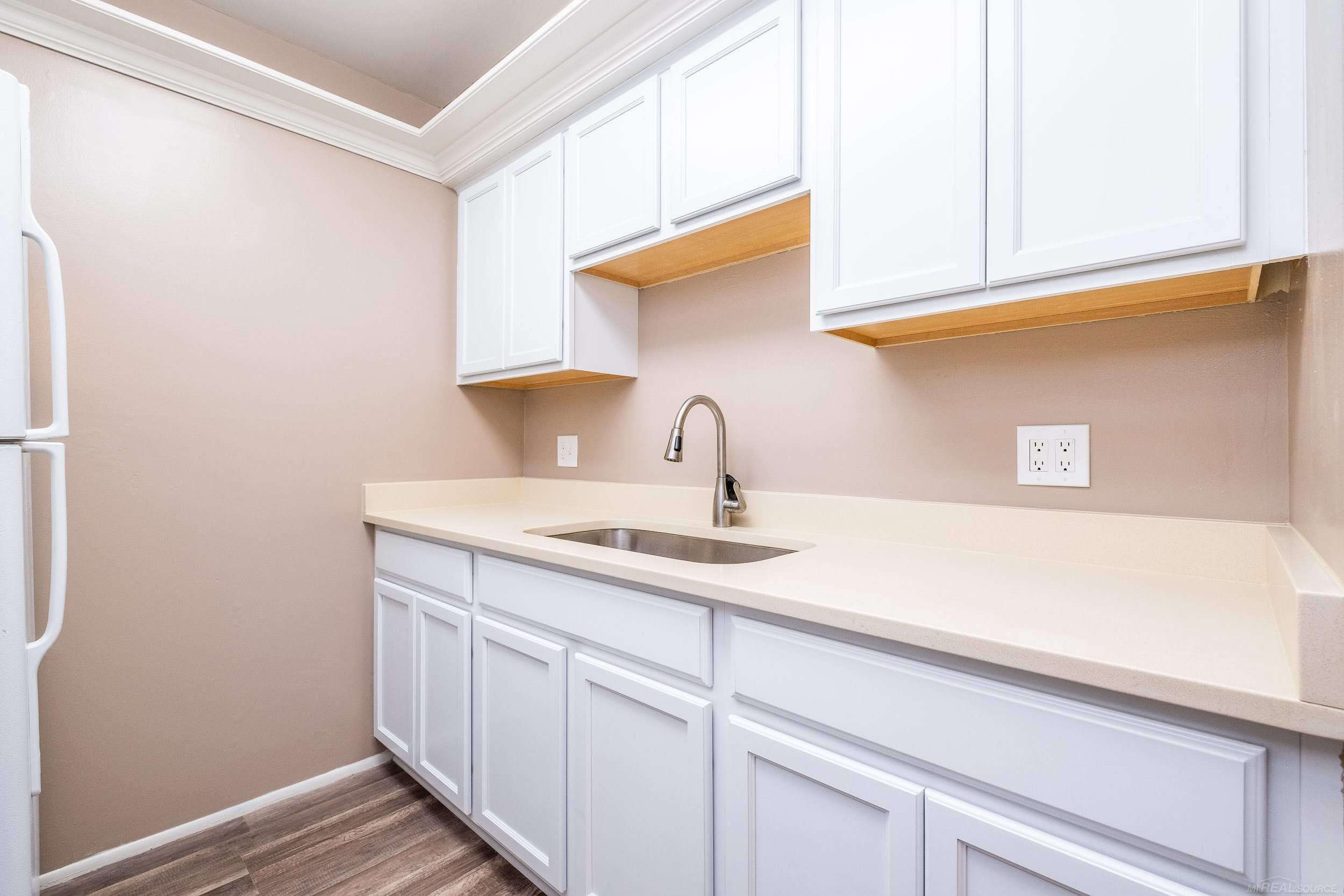 3421 Hillside Drive, 24, Royal Oak, MI 48073 — Photo 16