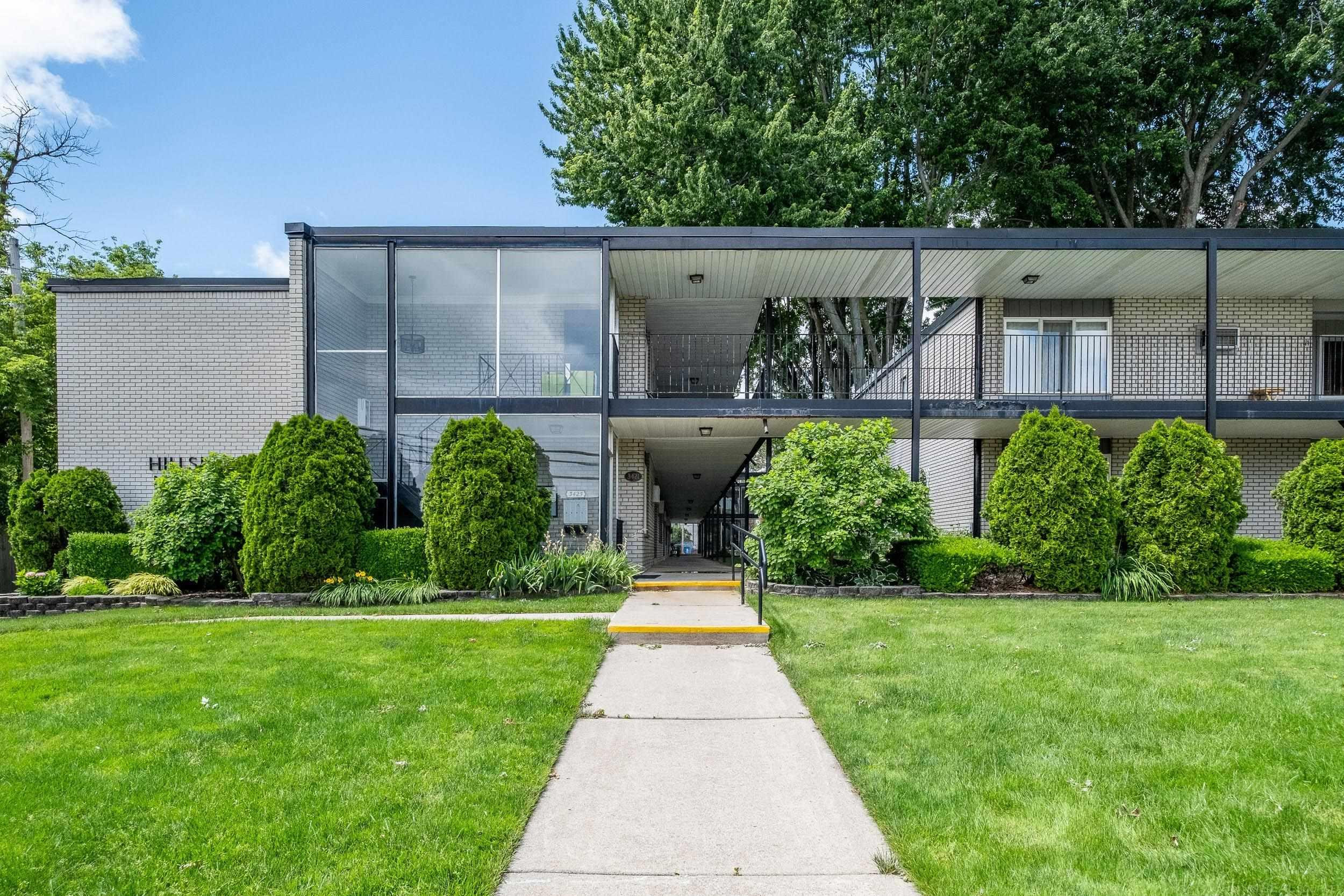 3421 Hillside Drive, 24, Royal Oak, MI 48073 — Photo 2