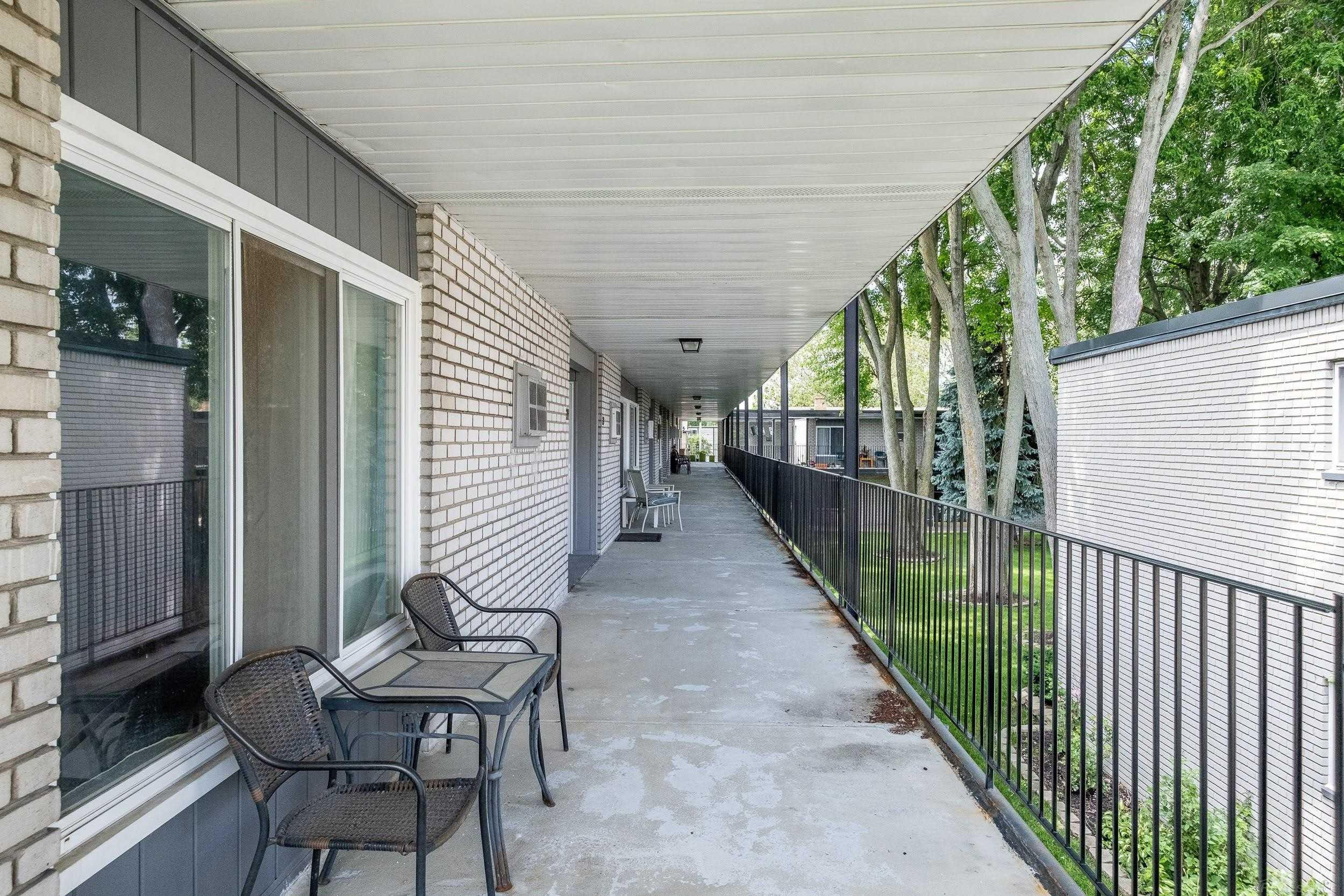 3421 Hillside Drive, 24, Royal Oak, MI 48073 — Photo 4