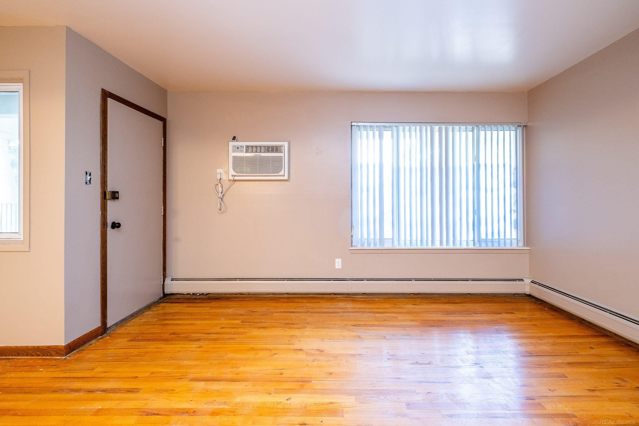 3421 Hillside Drive, 24, Royal Oak, MI 48073 — Photo 8