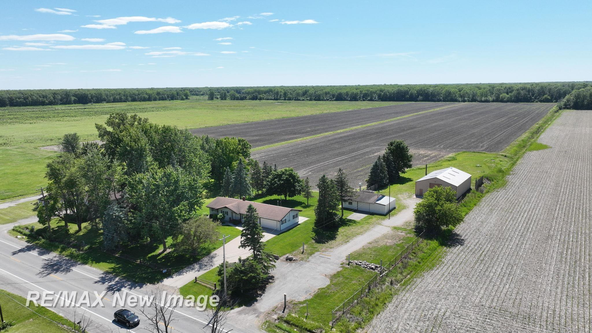 3980 East Road, Saginaw, MI 48601 — Photo 3
