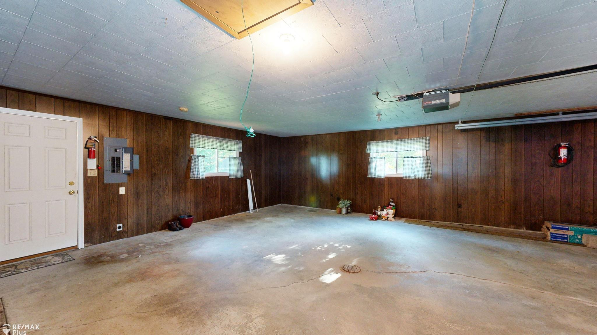 10100 Silver Creek, Frankenmuth, MI 48734 — Photo 33