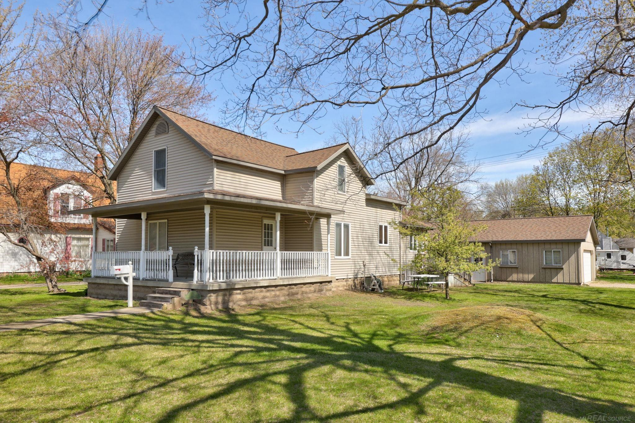 804 W Huron Avenue, Vassar, MI 48768 — front exterior