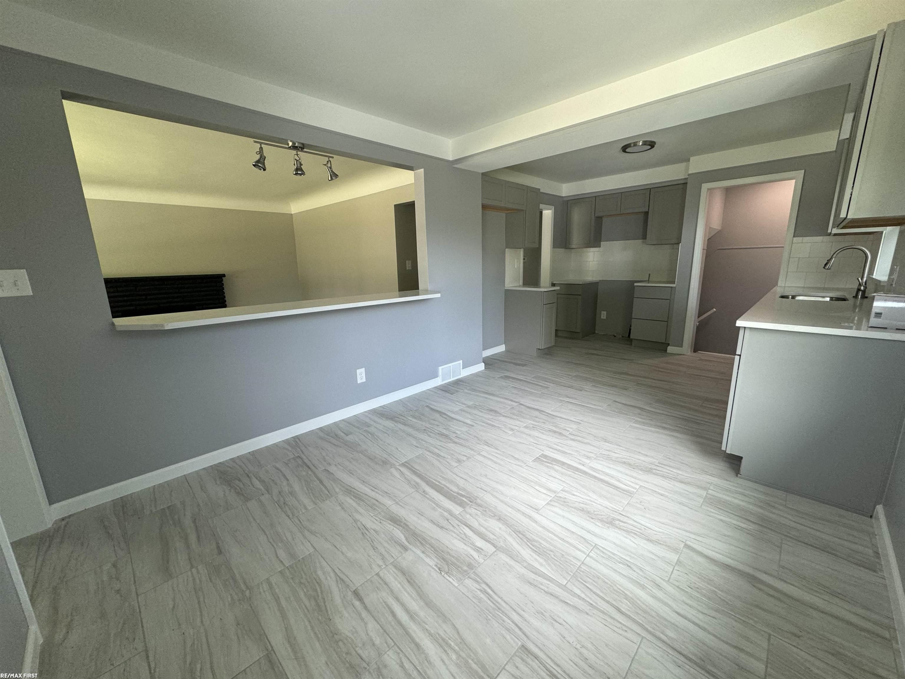 7552 Edward Avenue, Center Line, MI 48015 — Photo 6