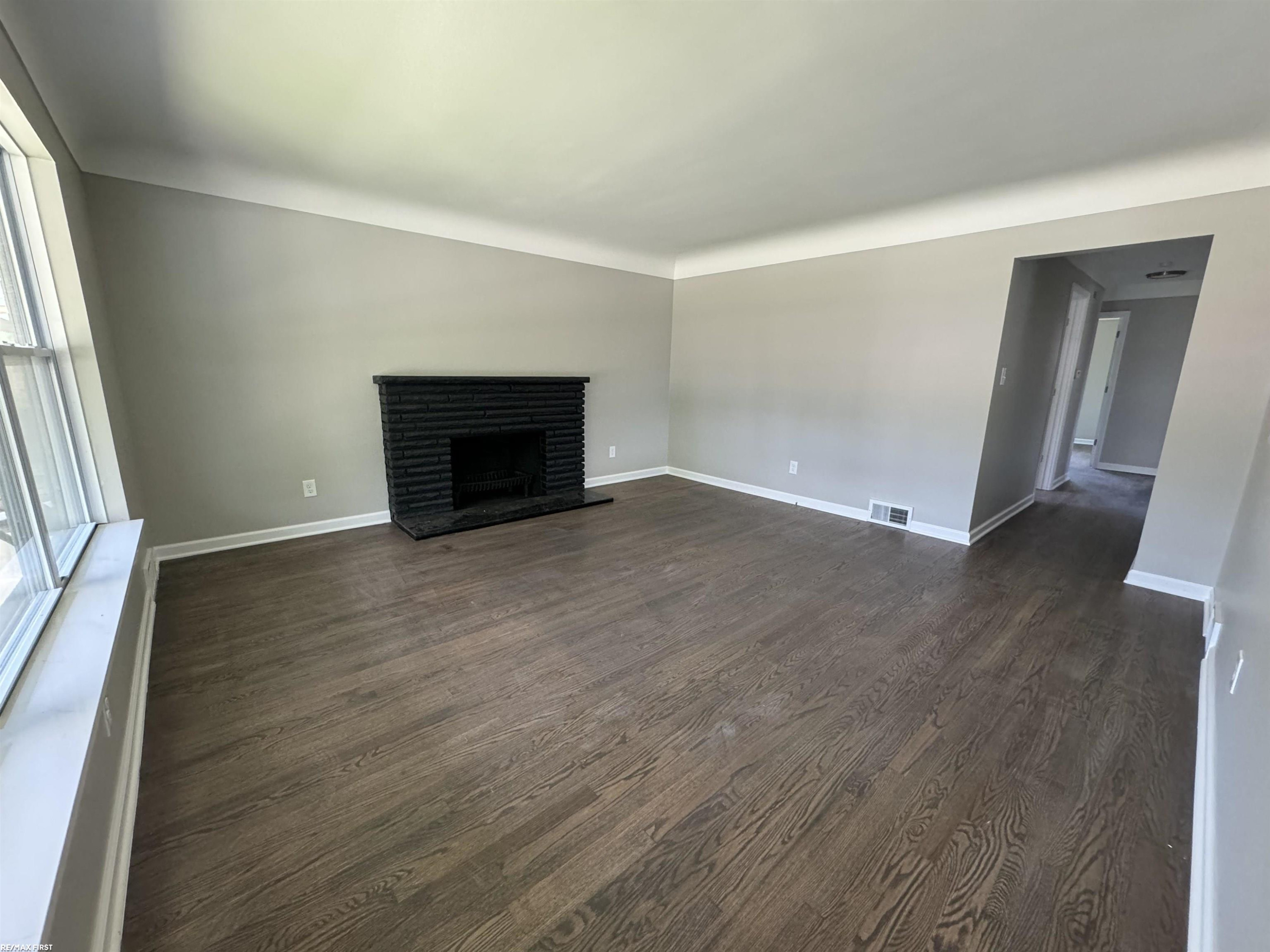 7552 Edward Avenue, Center Line, MI 48015 — Photo 7