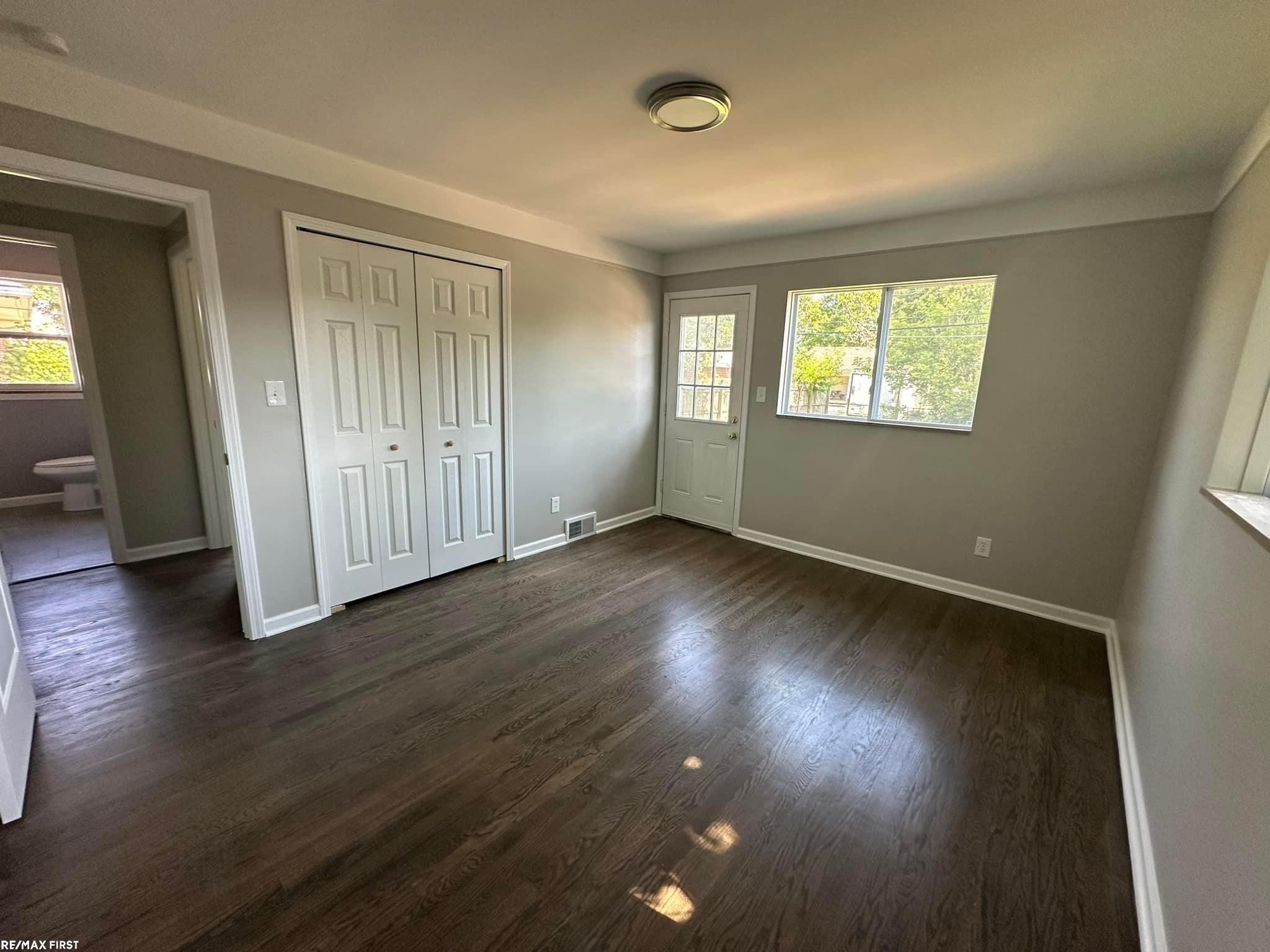 7552 Edward Avenue, Center Line, MI 48015 — Photo 10