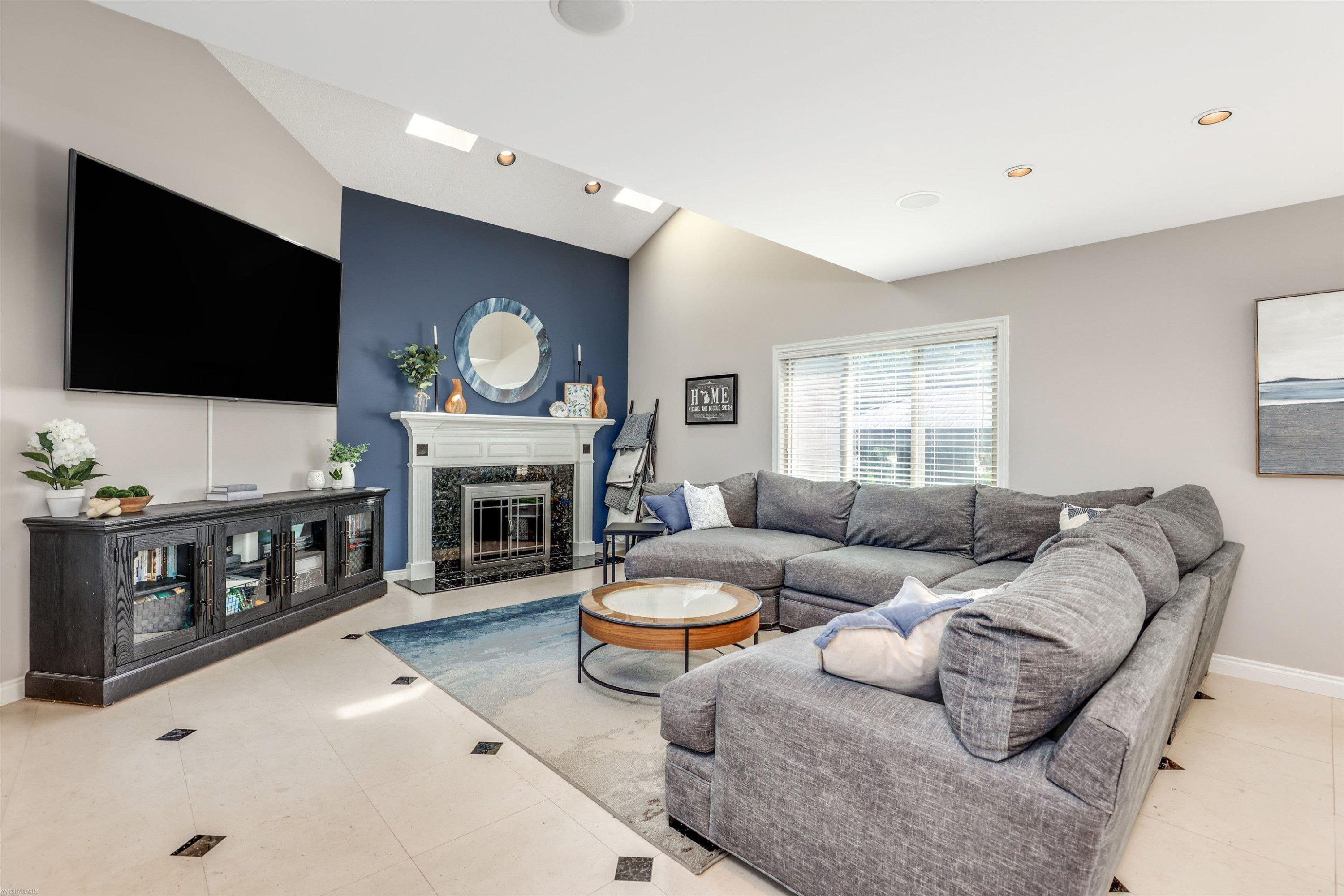 48942 Jefferson Drive, Macomb, MI 48044 — Photo 4
