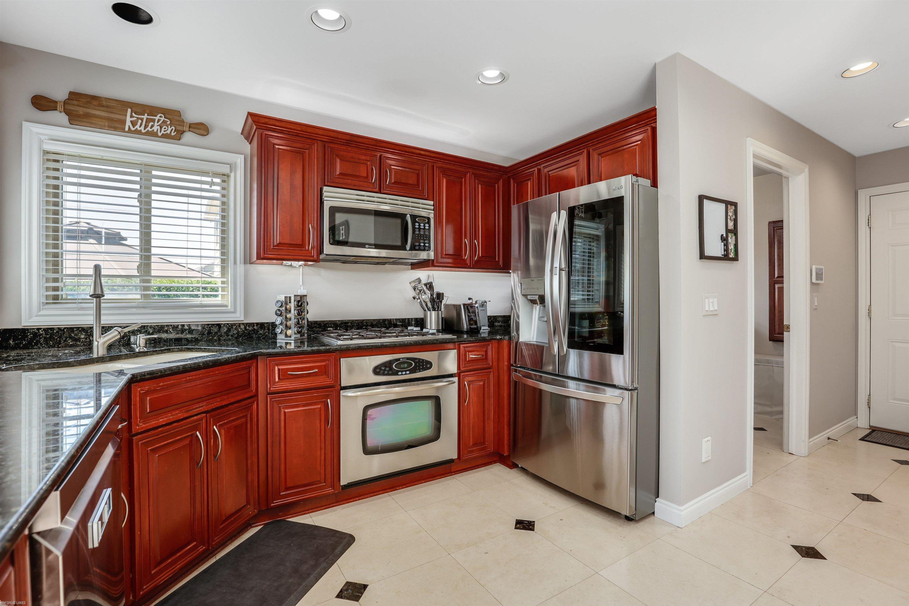 48942 Jefferson Drive, Macomb, MI 48044 — Photo 14