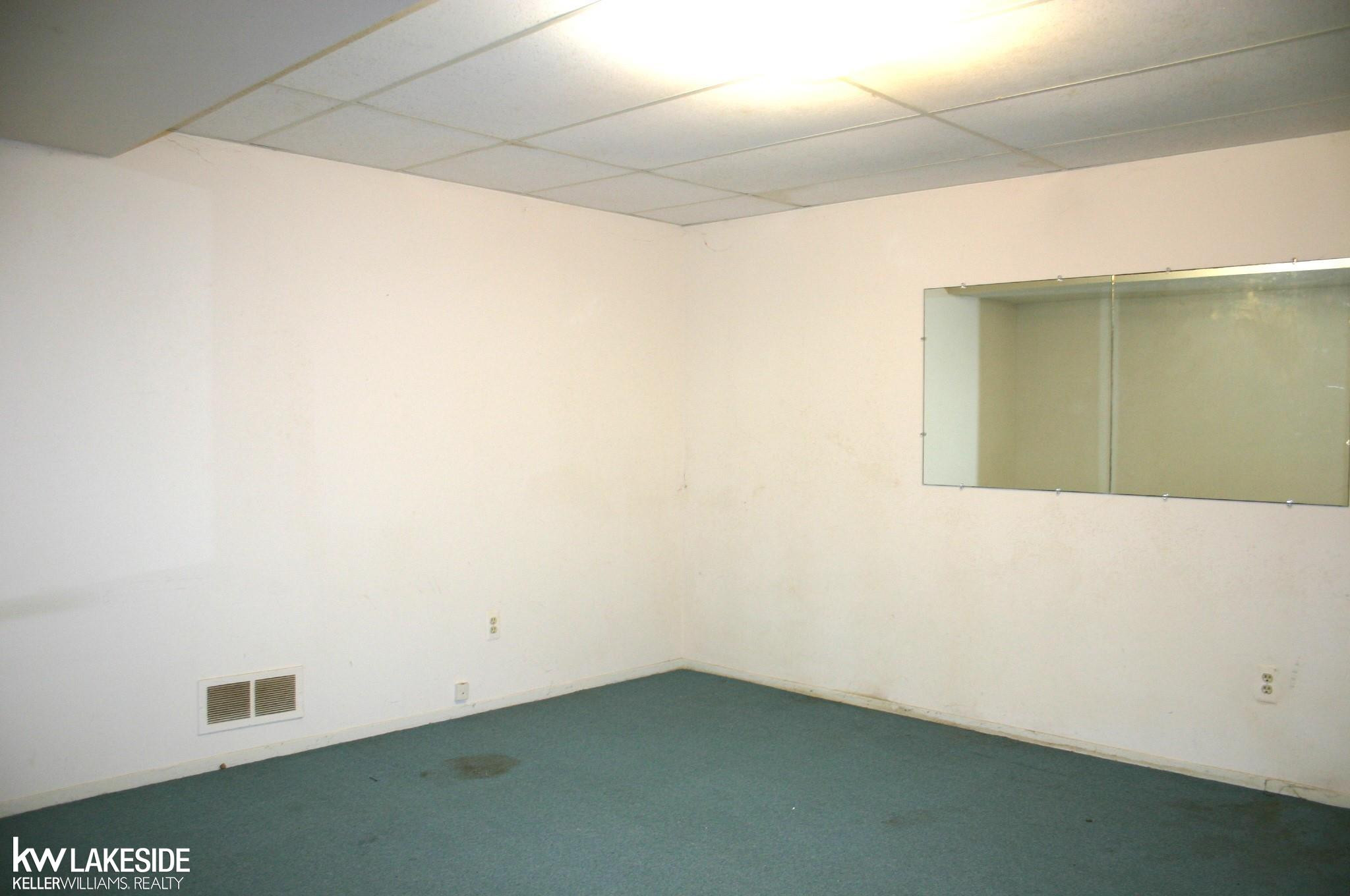 367 Fairgrove Street, MI 48065 — Photo 16