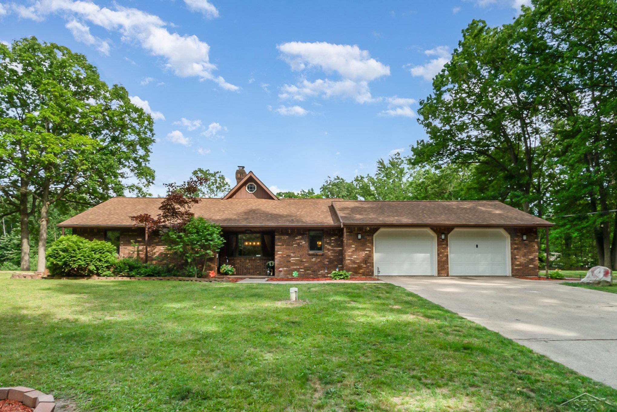 10305 S Raucholz Road, Saint Charles, MI 48655 — front exterior