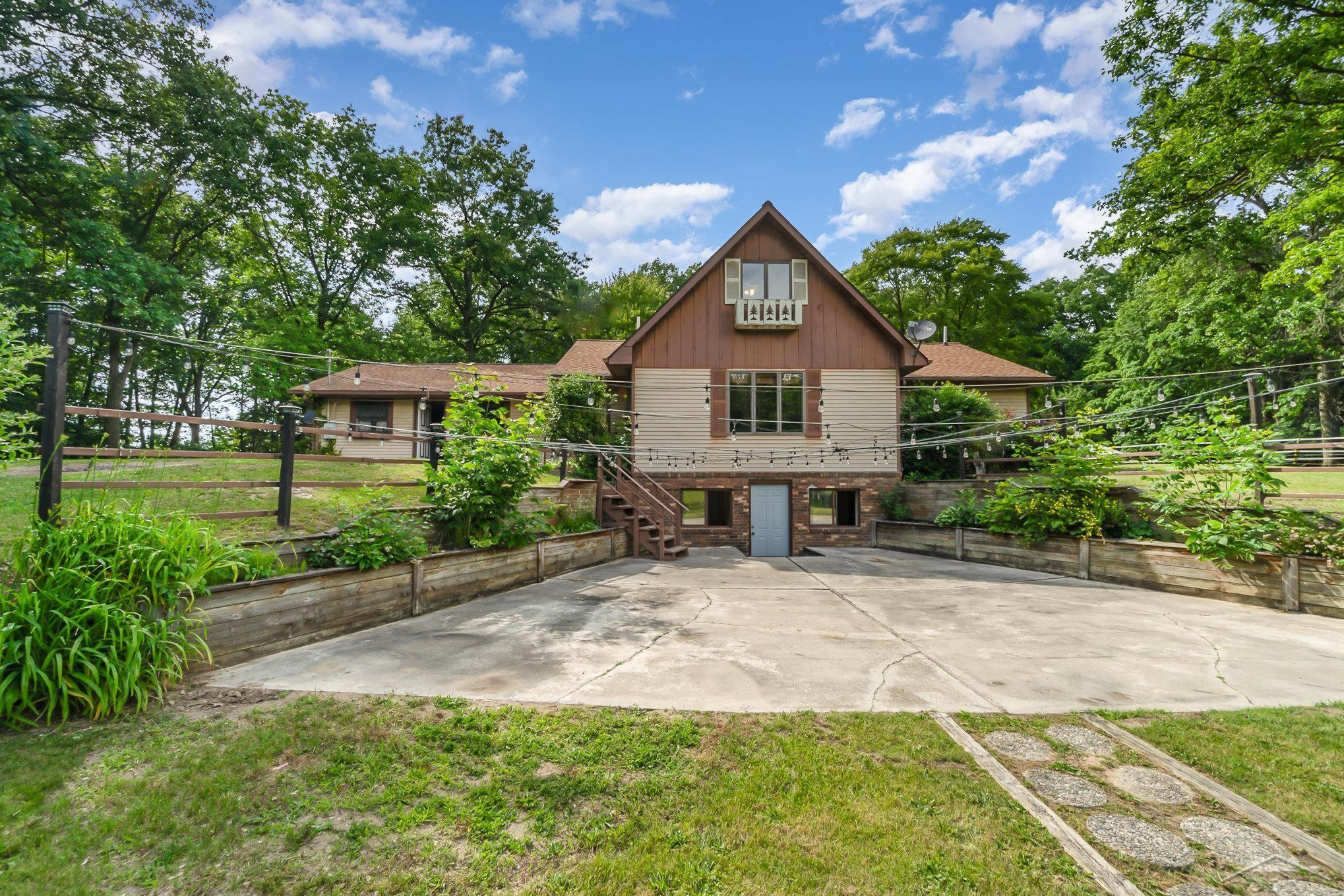 10305 S Raucholz Road, Saint Charles, MI 48655 — Photo 41
