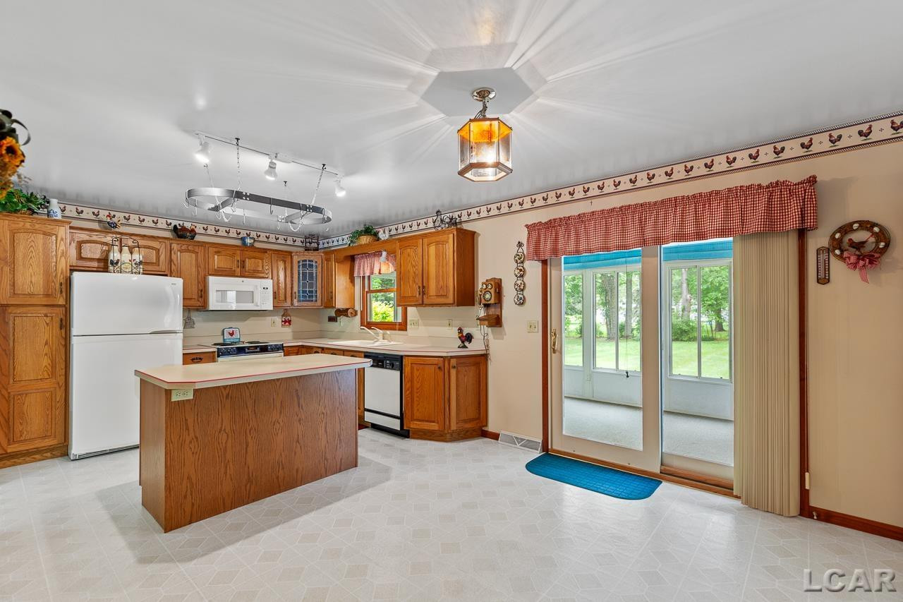 4847 Ogden, Adrian, MI 49221 — Photo 19