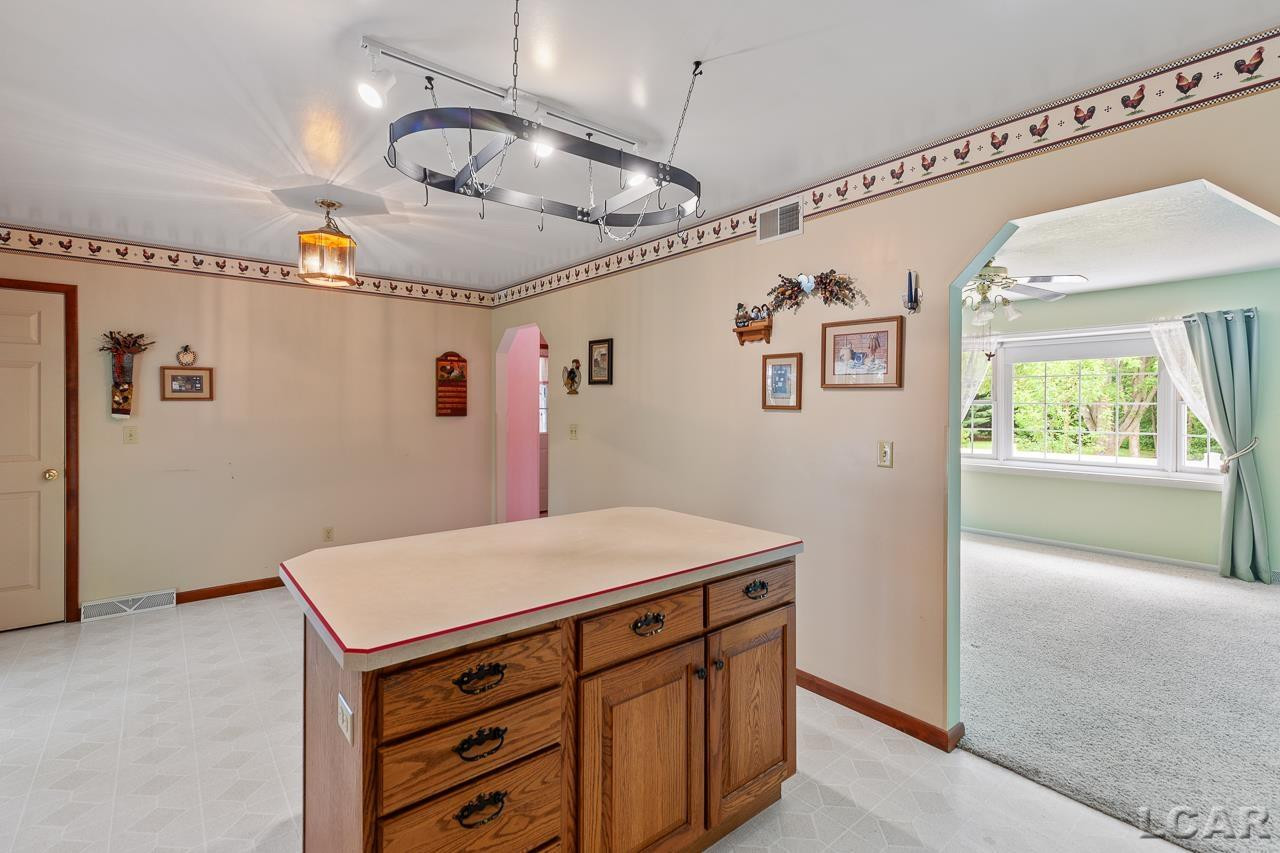 4847 Ogden, Adrian, MI 49221 — Photo 40