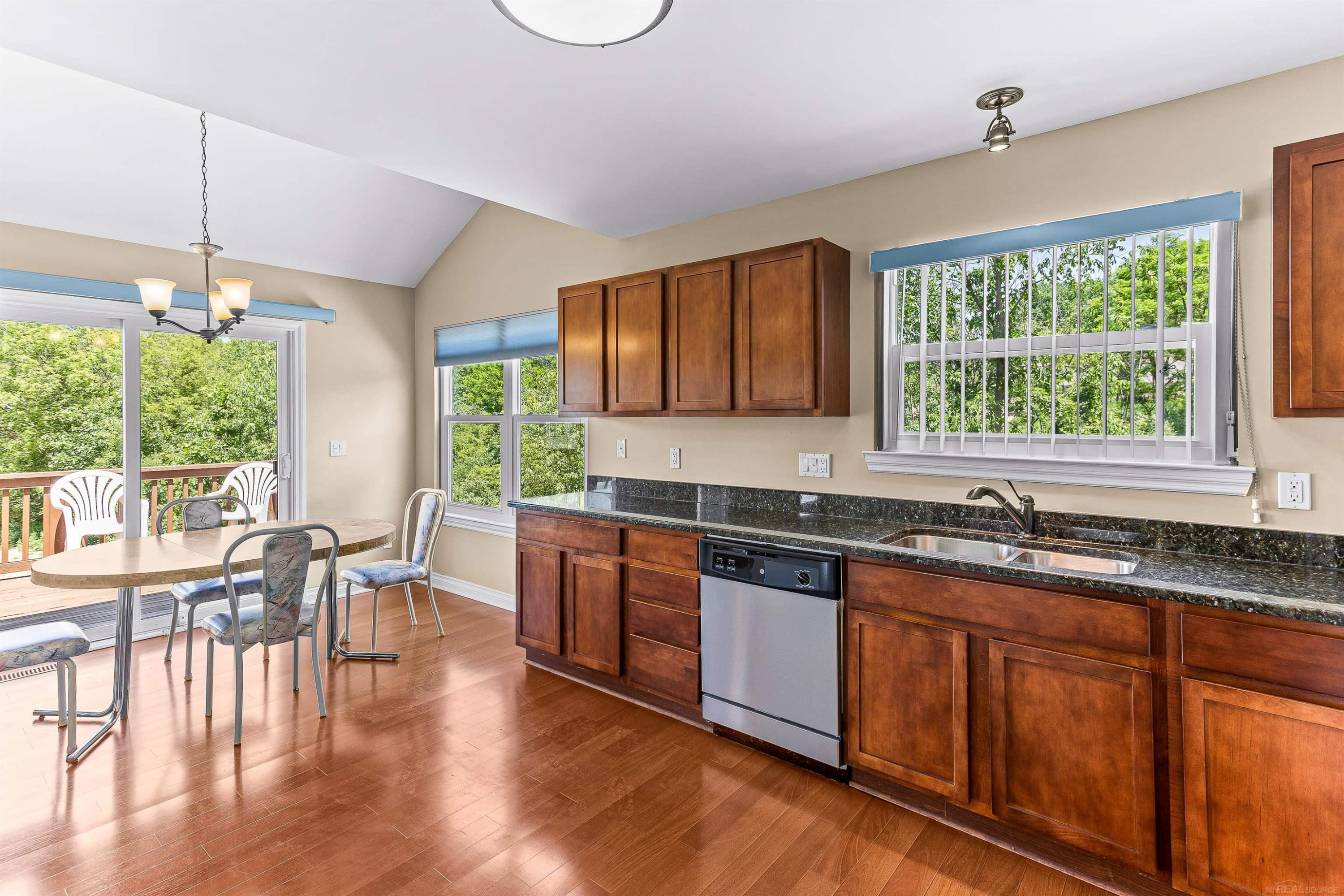 2713 Aralia, Howell, MI 48855 — Photo 13