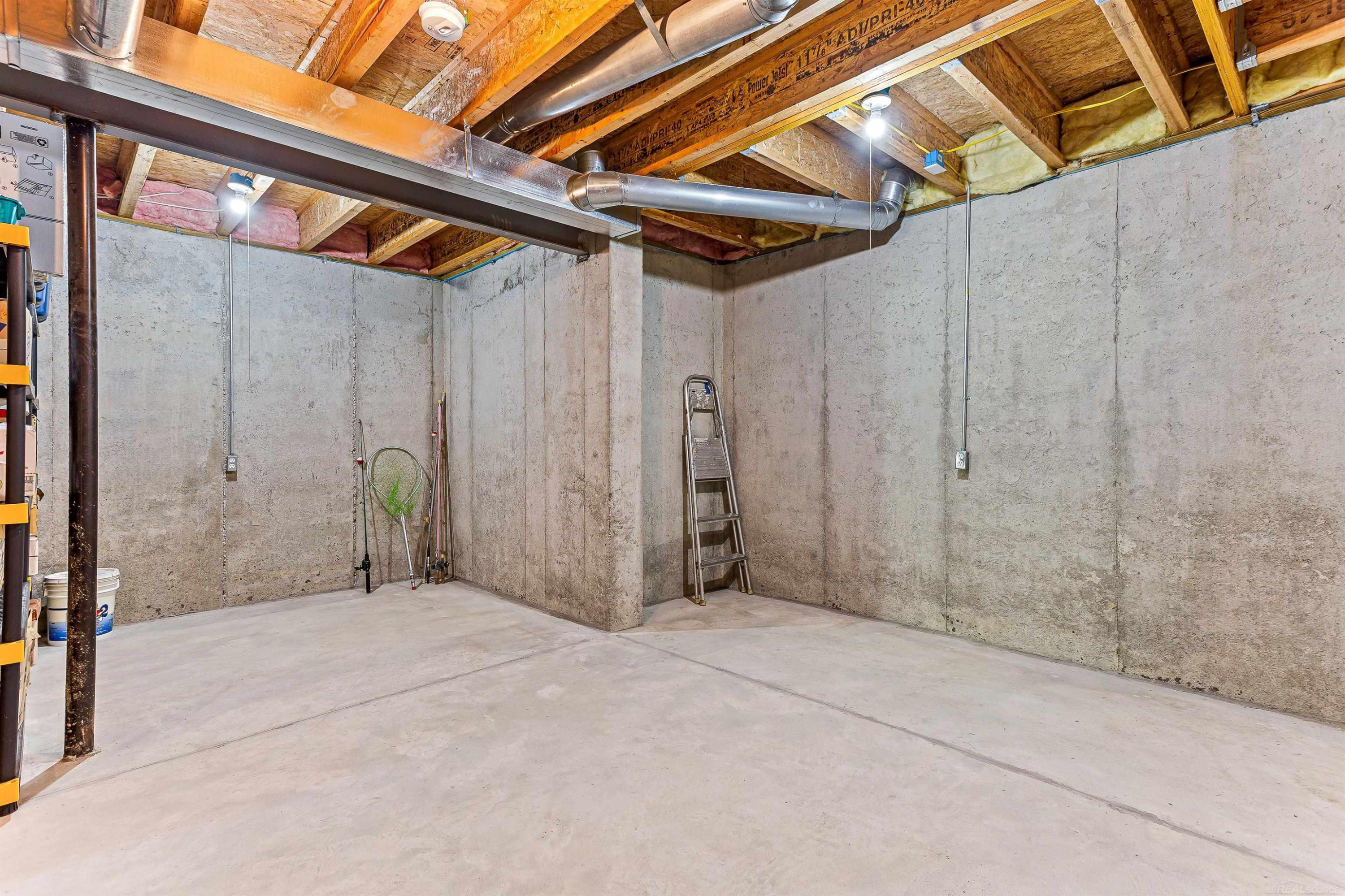 2713 Aralia, Howell, MI 48855 — Photo 35