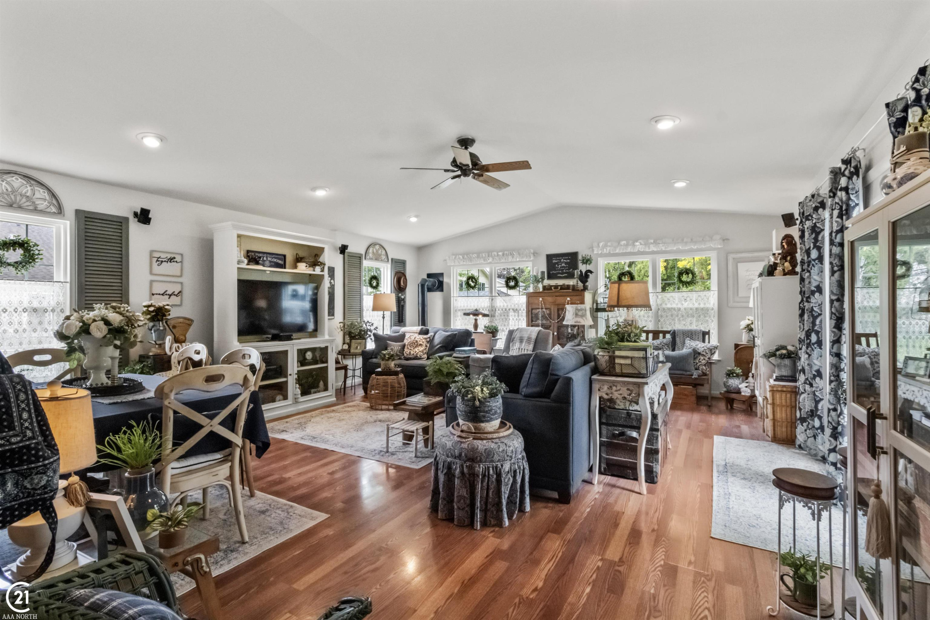 73933 Georgian Court, MI — Photo 3