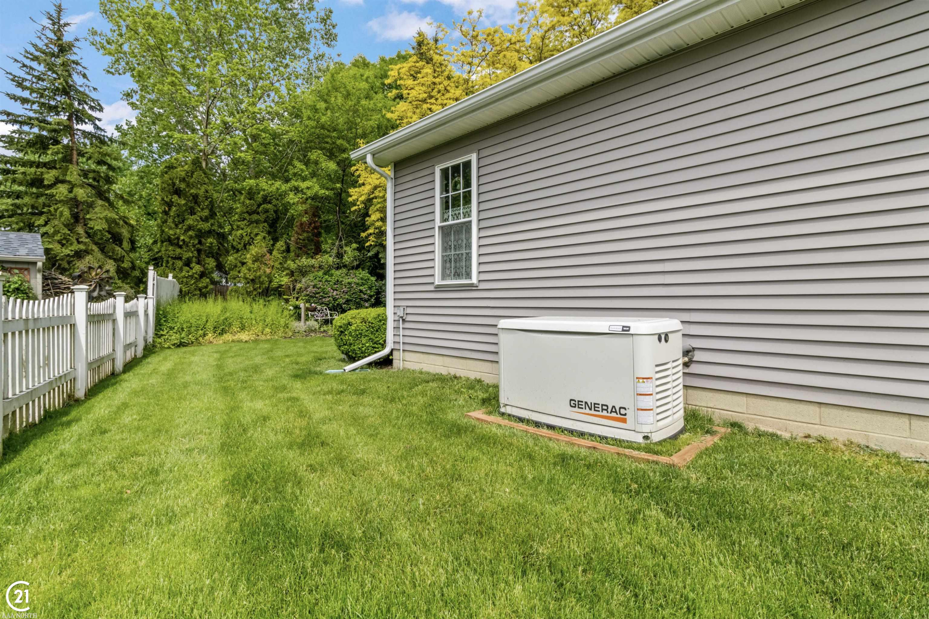 73933 Georgian Court, MI — Photo 31