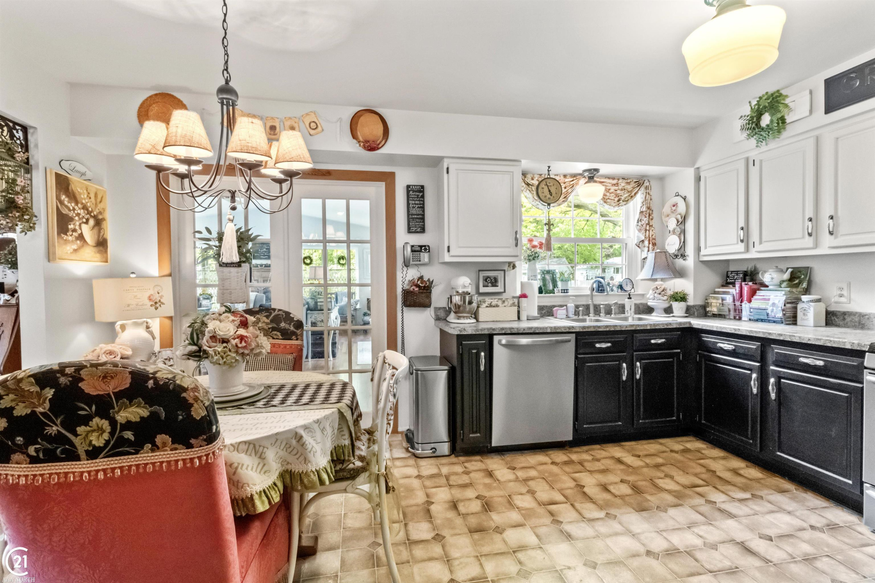 73933 Georgian Court, MI — Photo 45