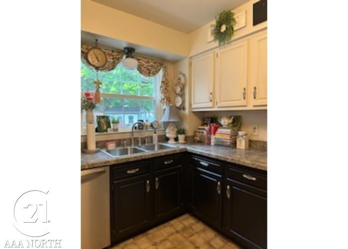 73933 Georgian Court, MI — Photo 52