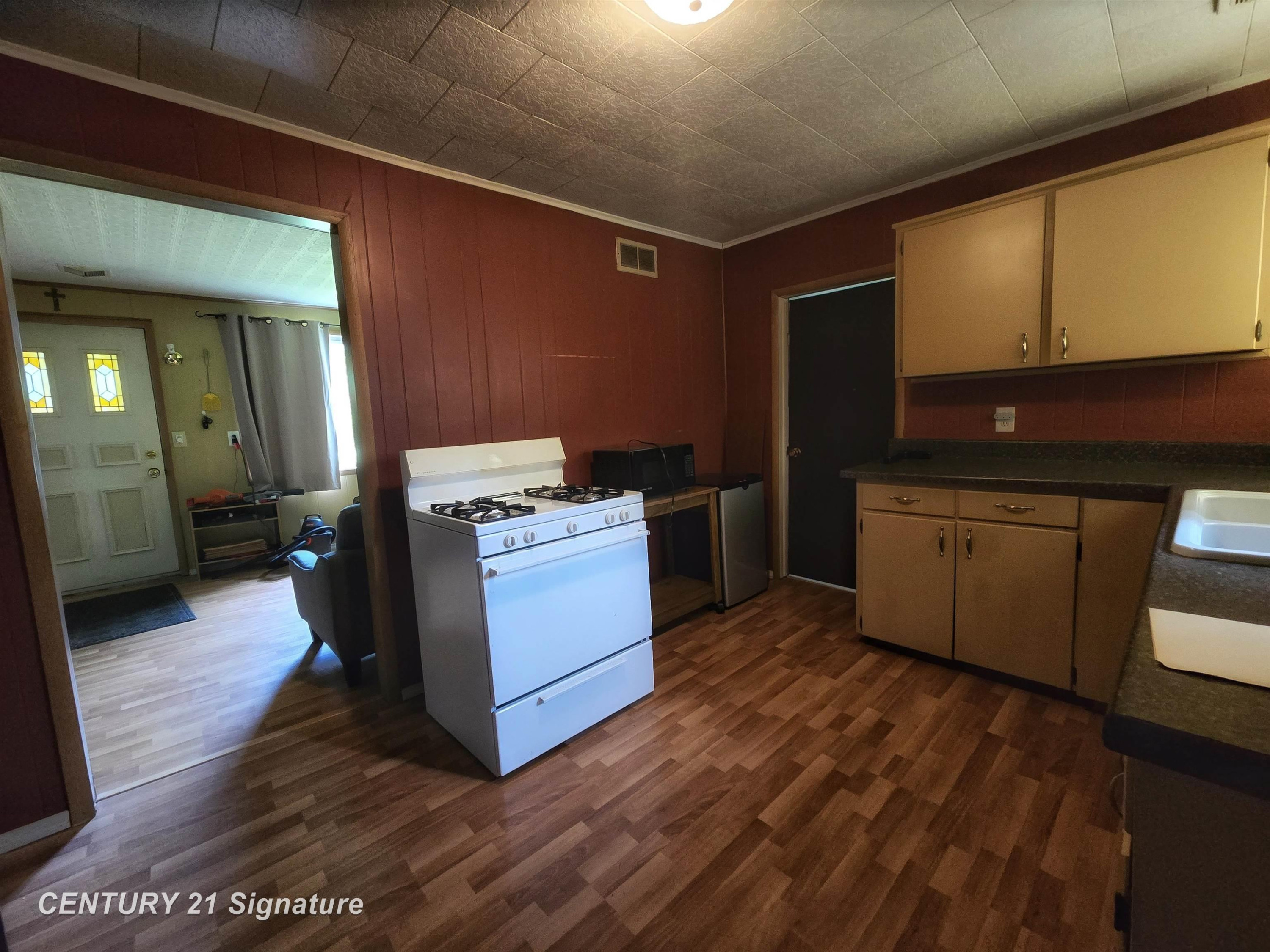 1677 Huntington Road, Saginaw, MI 48601 — Photo 10