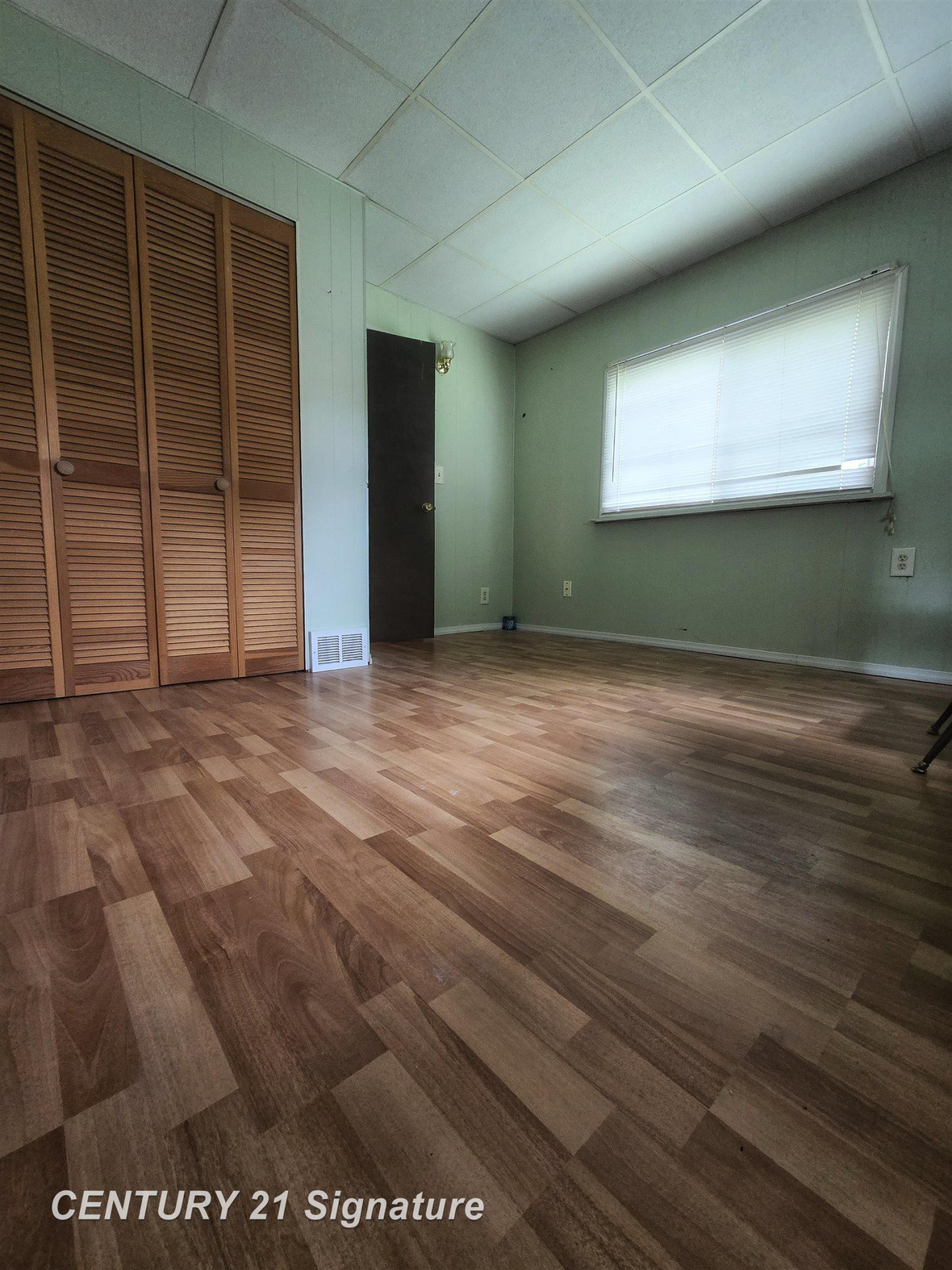 1677 Huntington Road, Saginaw, MI 48601 — Photo 15