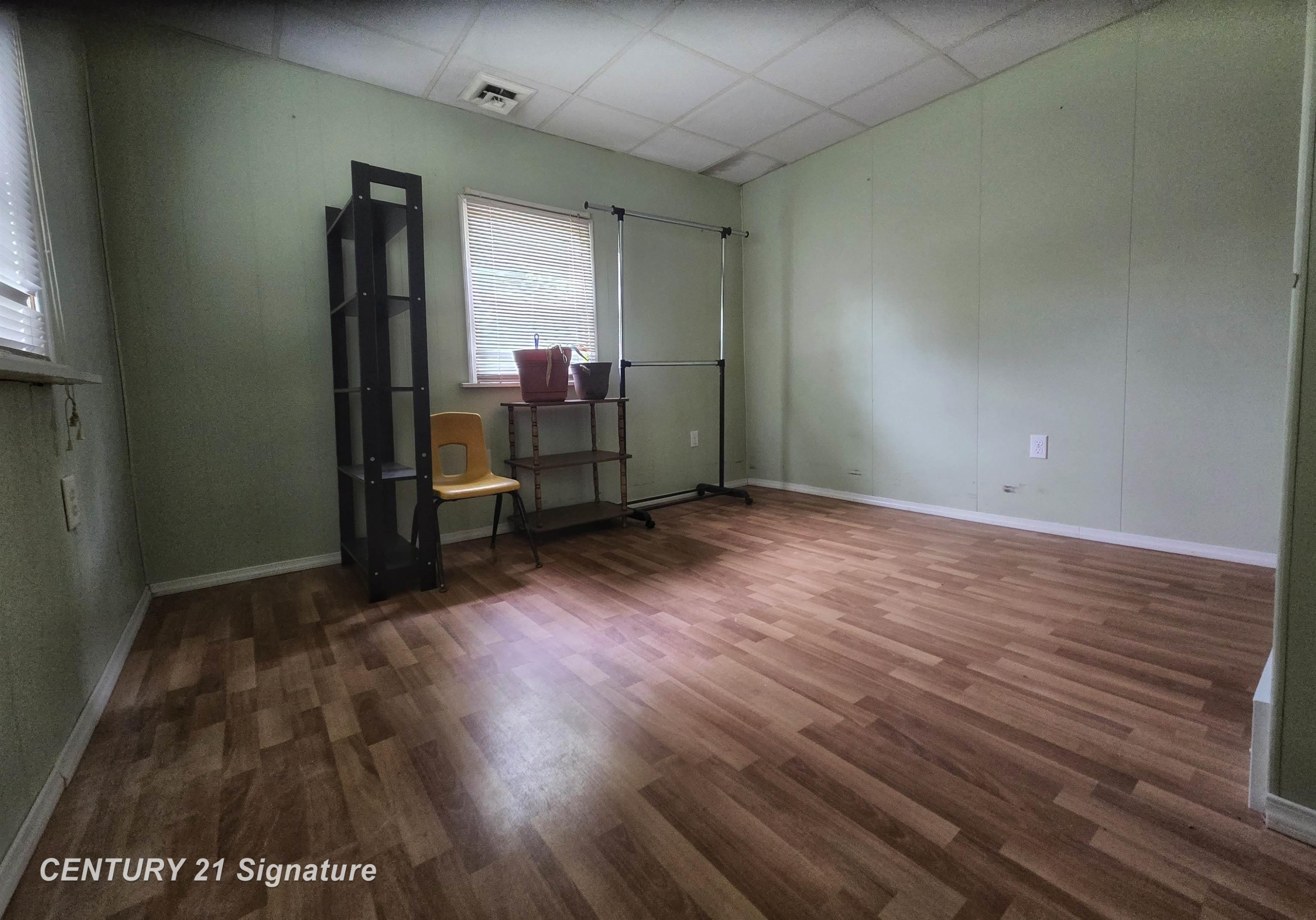 1677 Huntington Road, Saginaw, MI 48601 — Photo 16