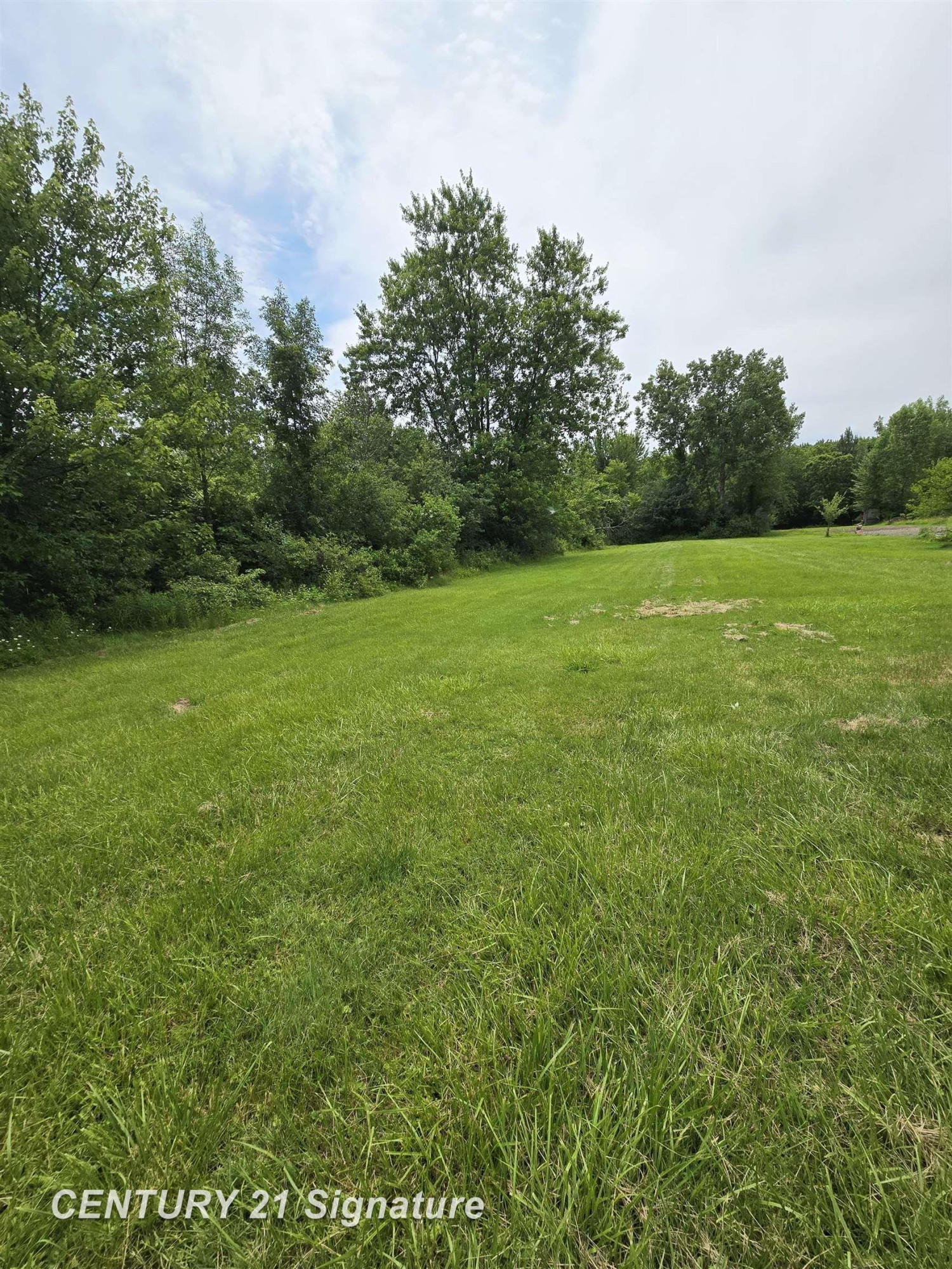 1677 Huntington Road, Saginaw, MI 48601 — Photo 27